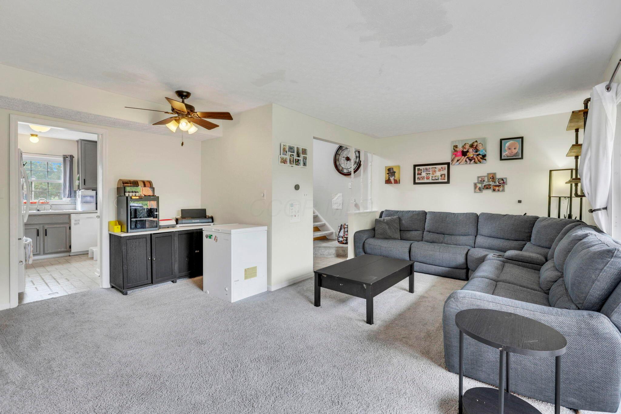 413 Williamsburg Lane Nw, E Property Photo 13