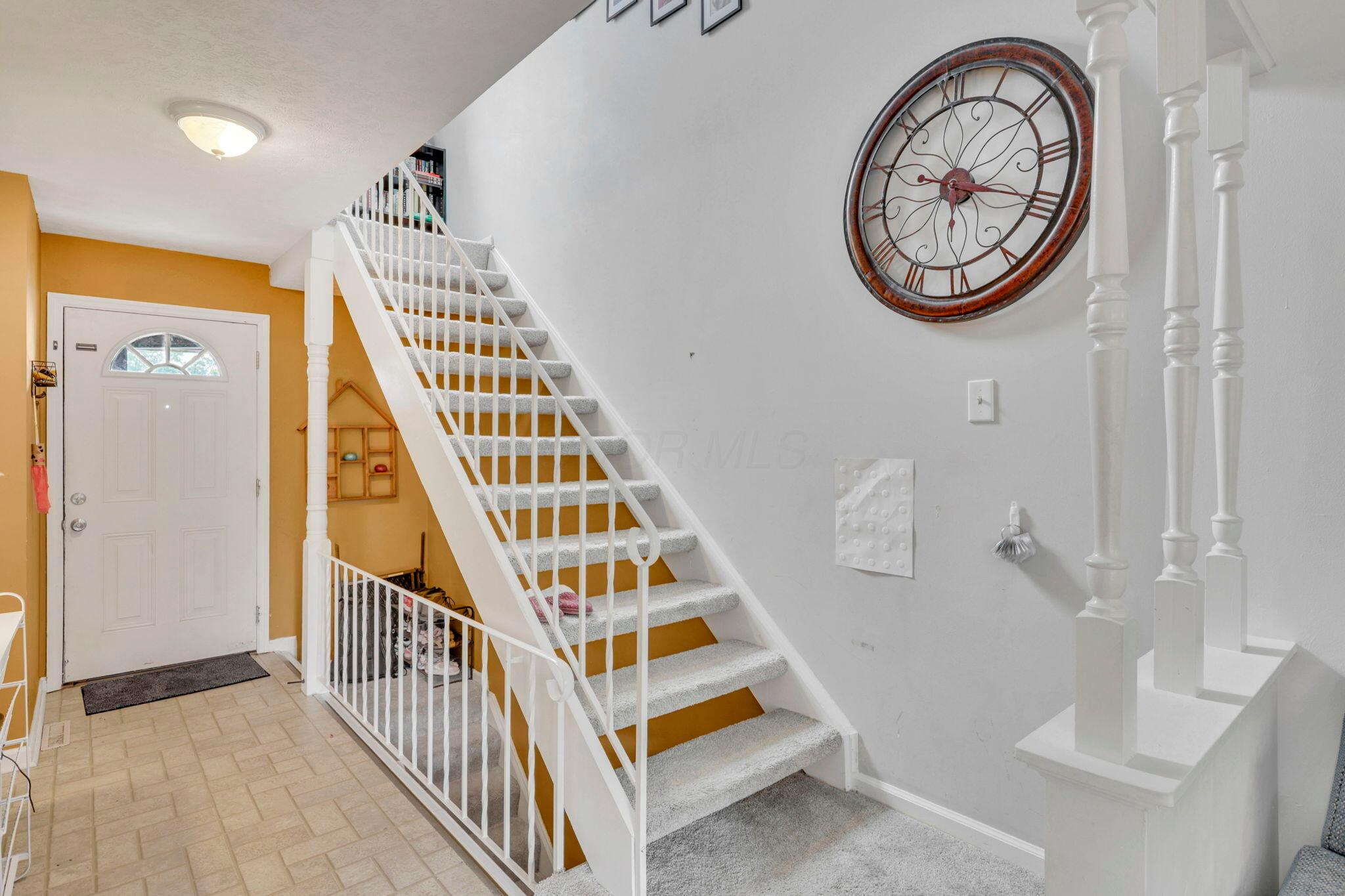 413 Williamsburg Lane Nw, E Property Photo 17