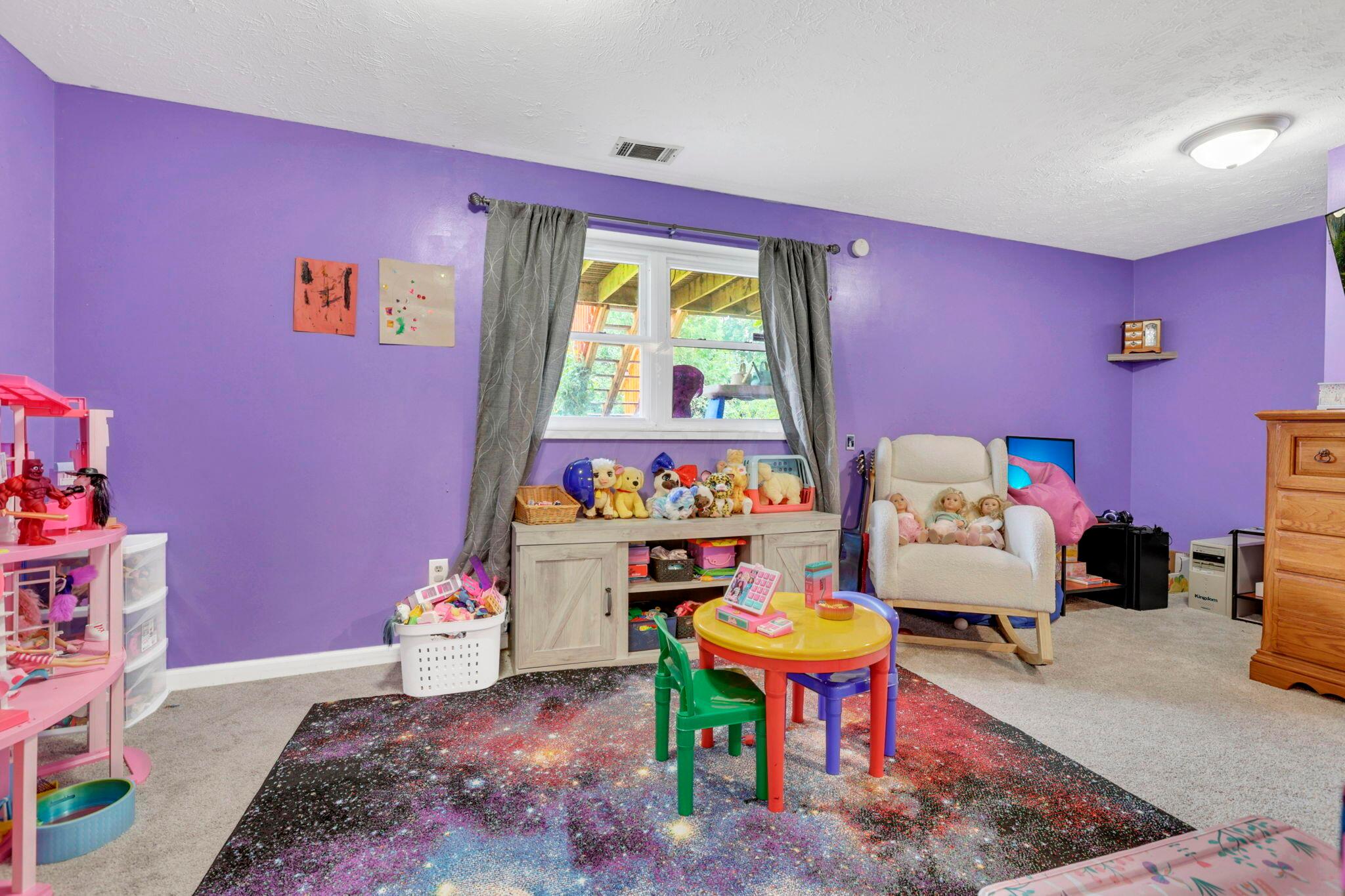 413 Williamsburg Lane Nw, E Property Photo 29