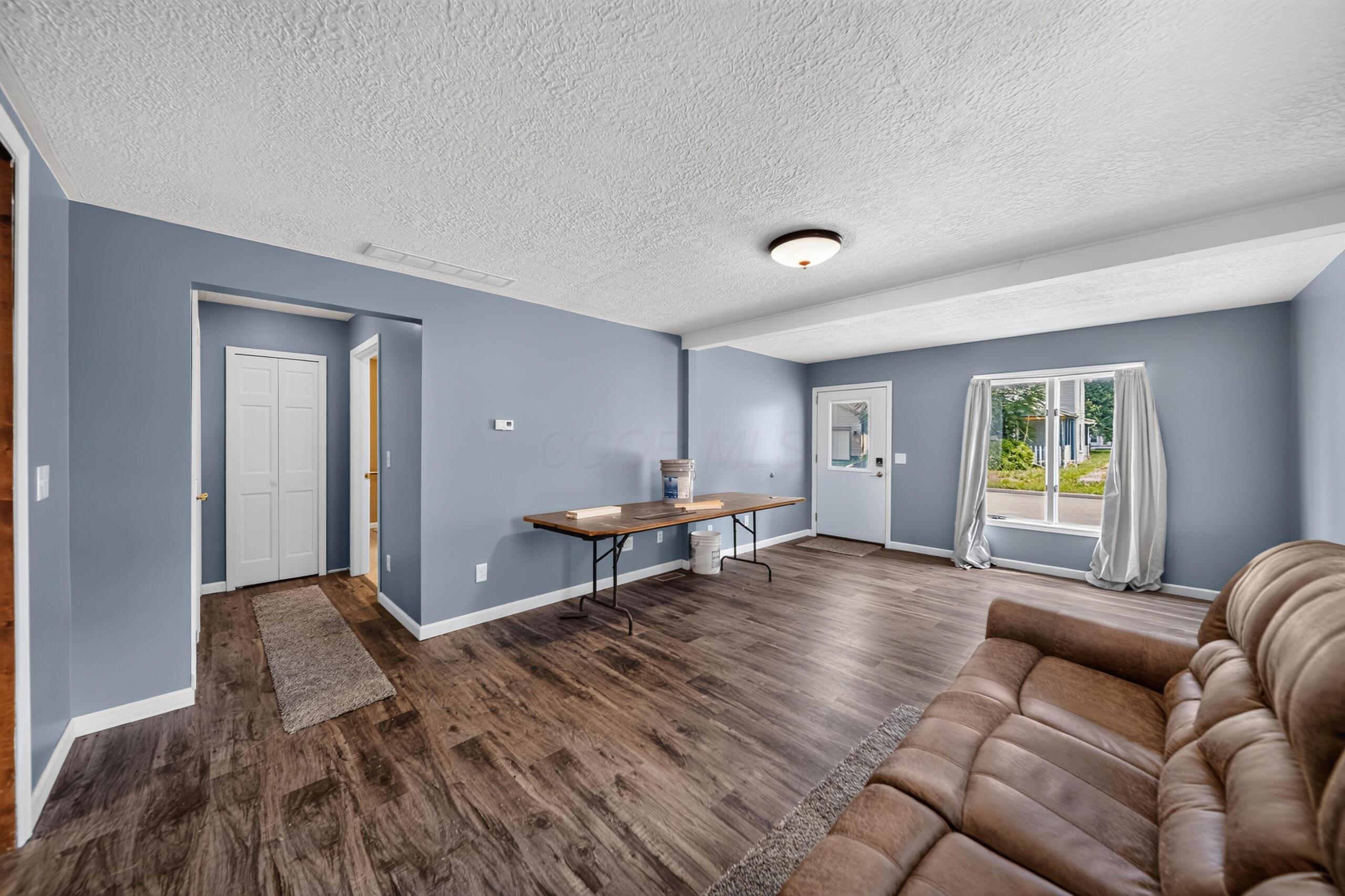 195 Neil Avenue Property Photo 6