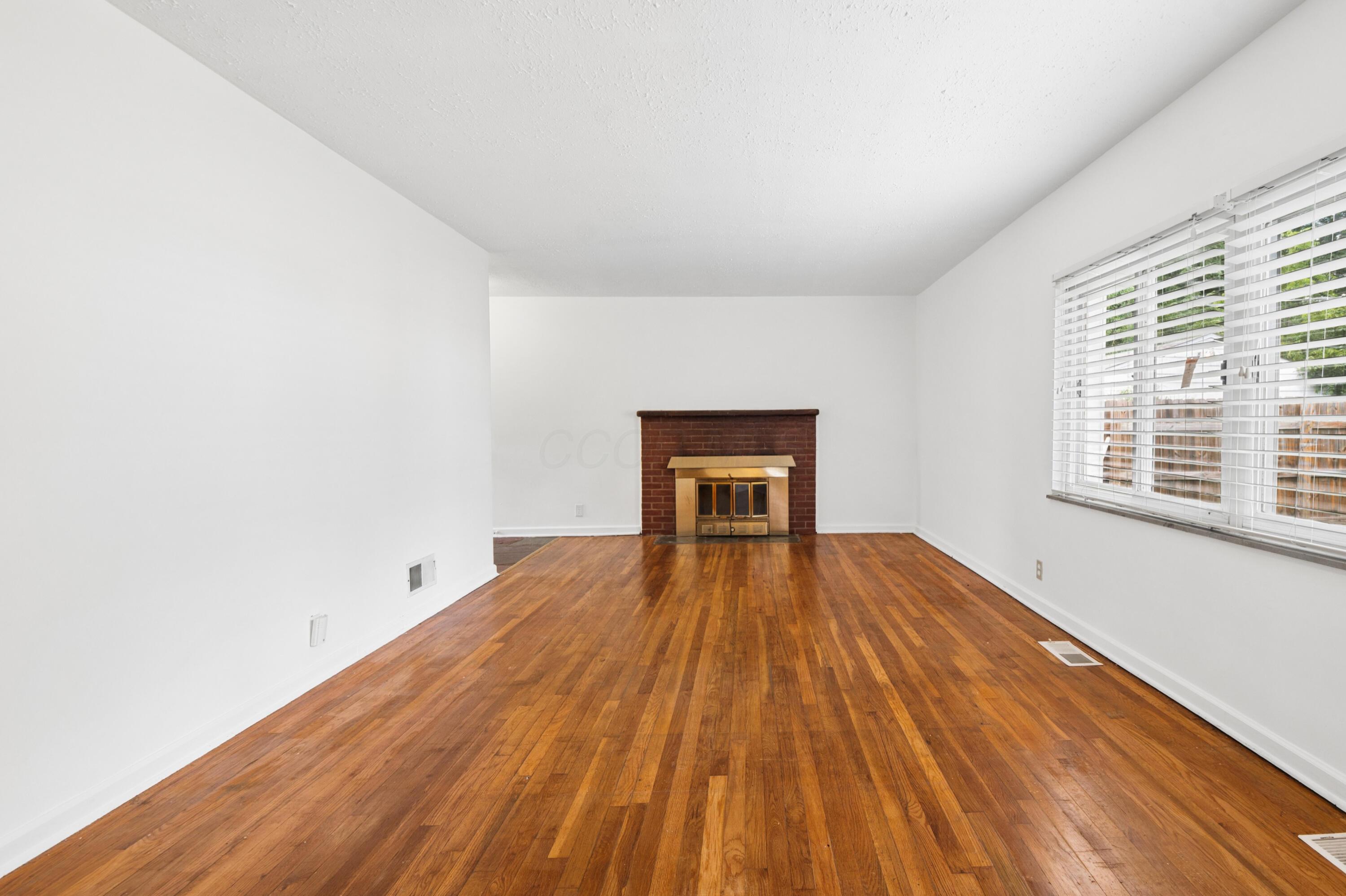 2802 Wildwood Road Property Photo 8