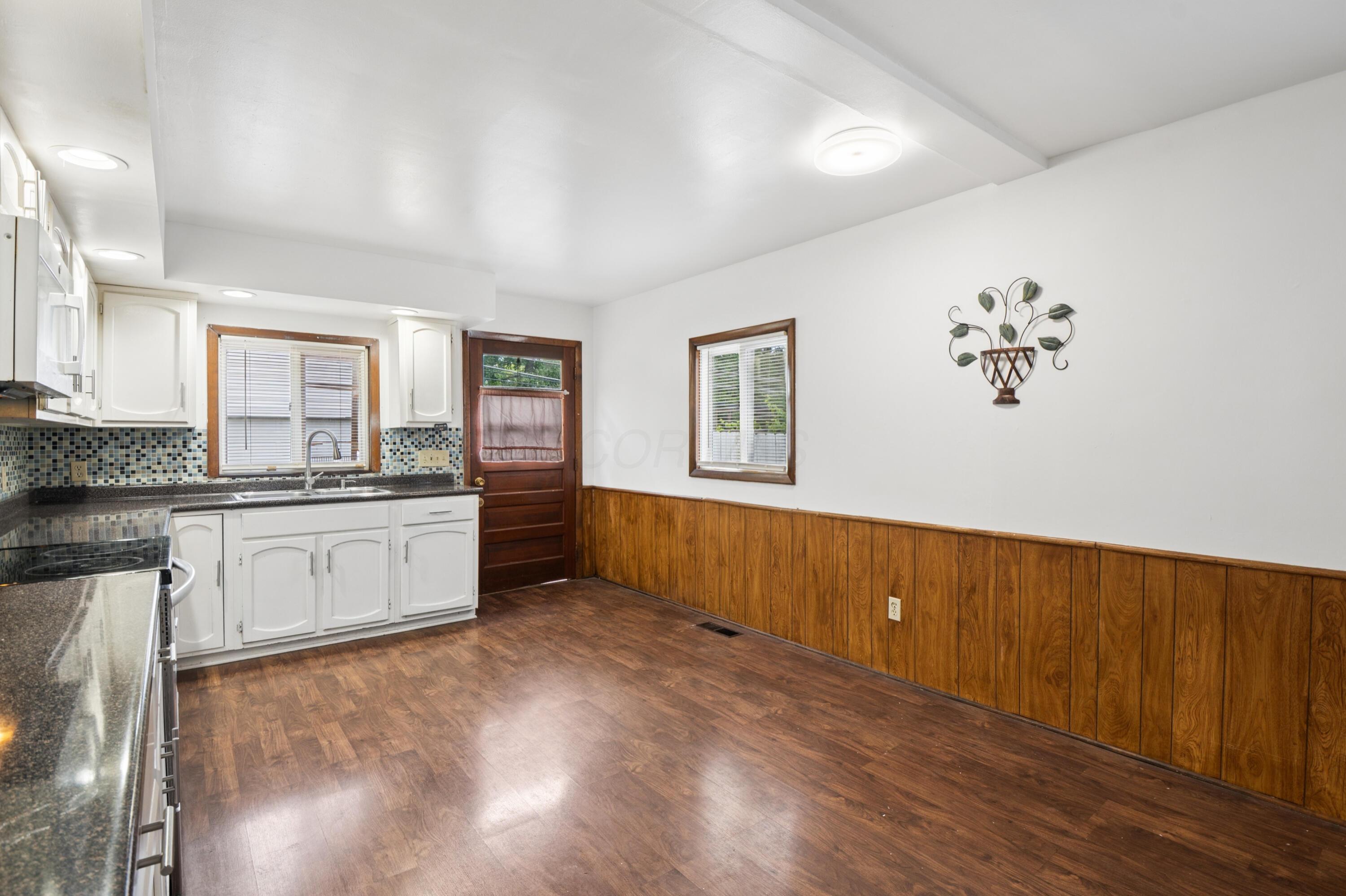 2802 Wildwood Road Property Photo 11