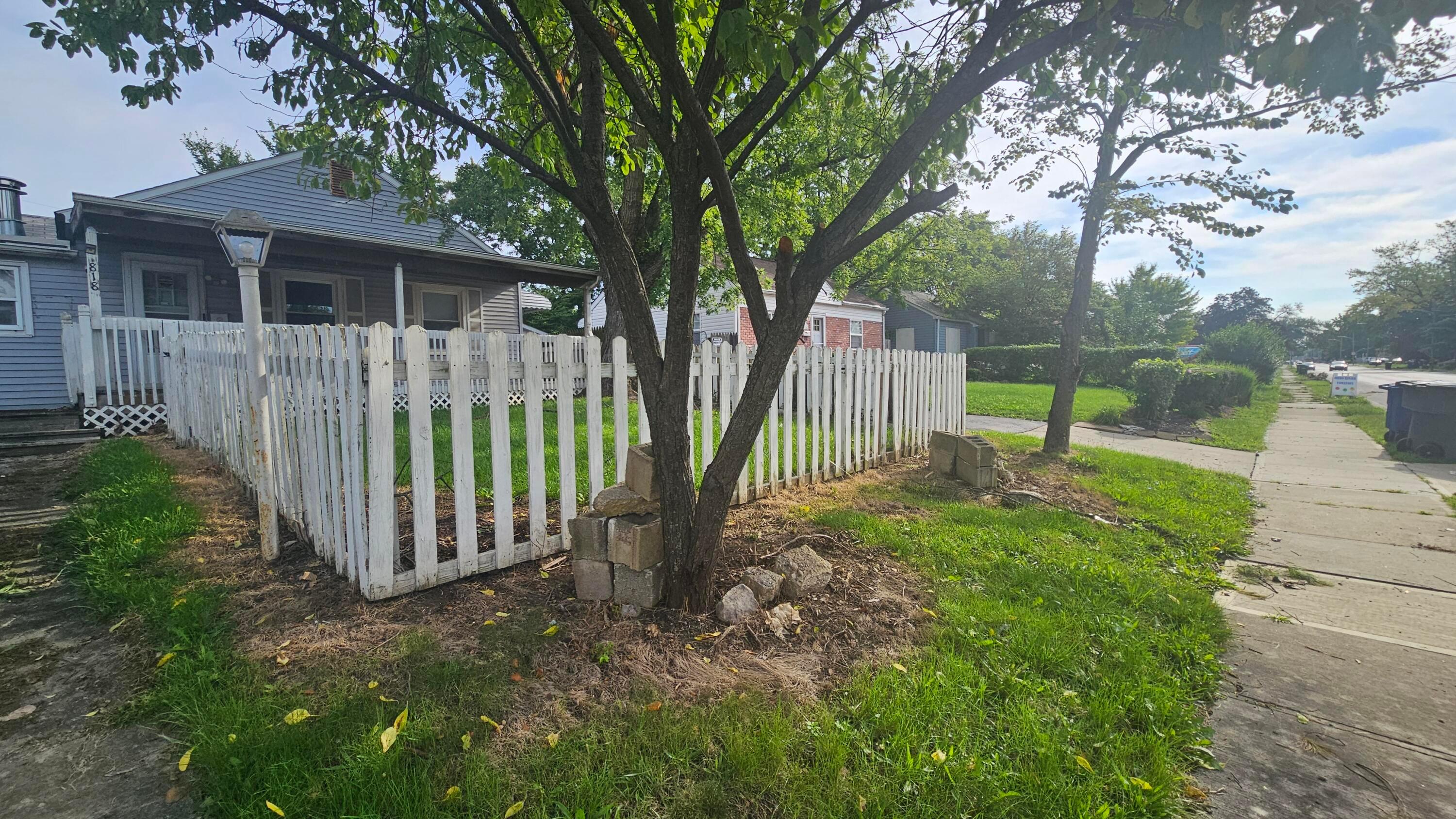 818 E Weber Road Property Photo 2