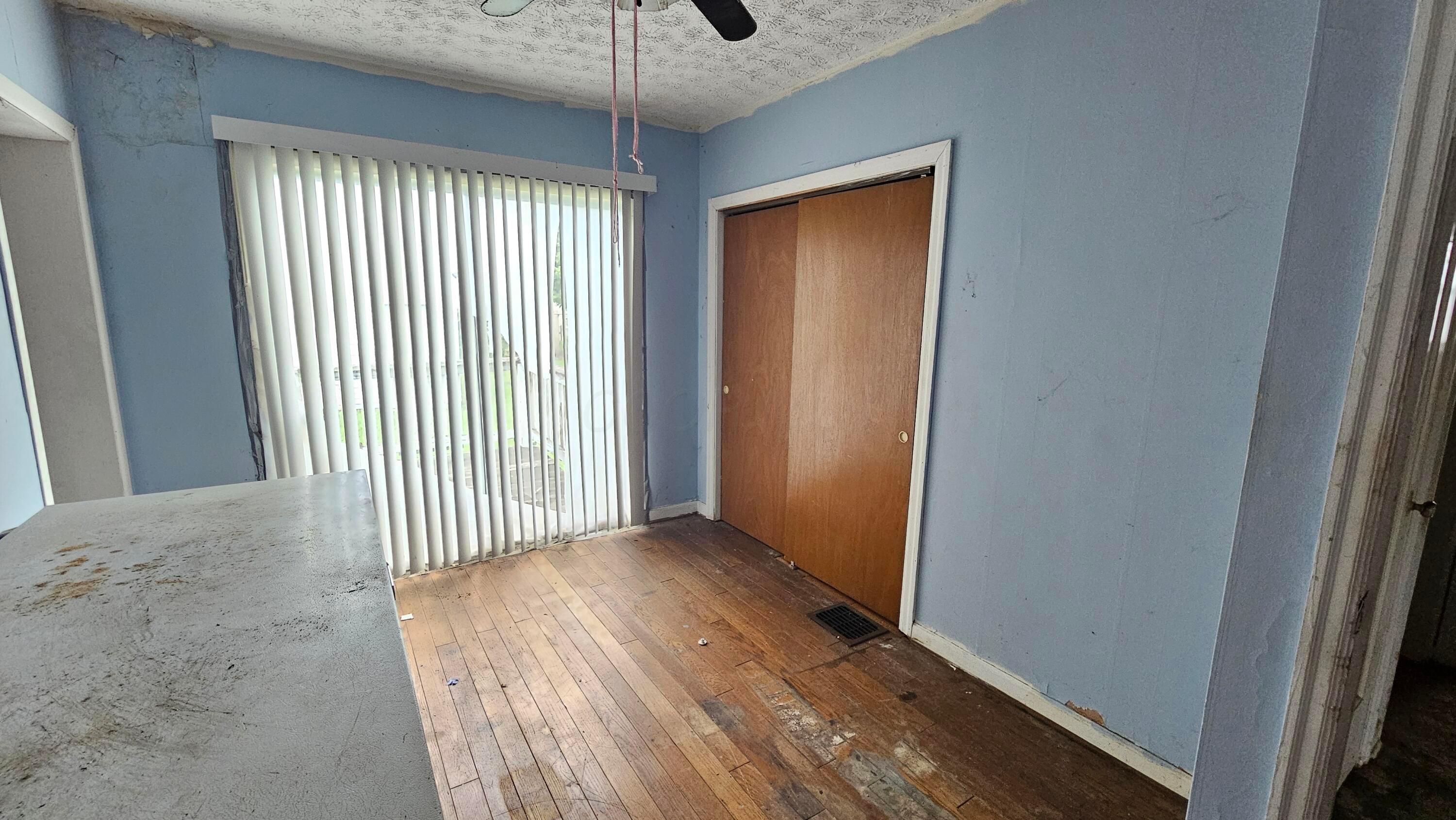 818 E Weber Road Property Photo 15