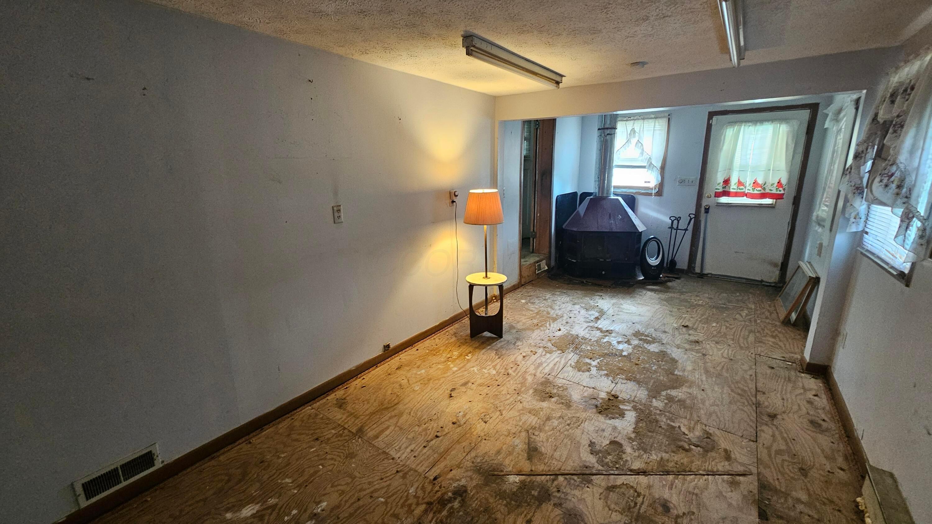 818 E Weber Road Property Photo 16