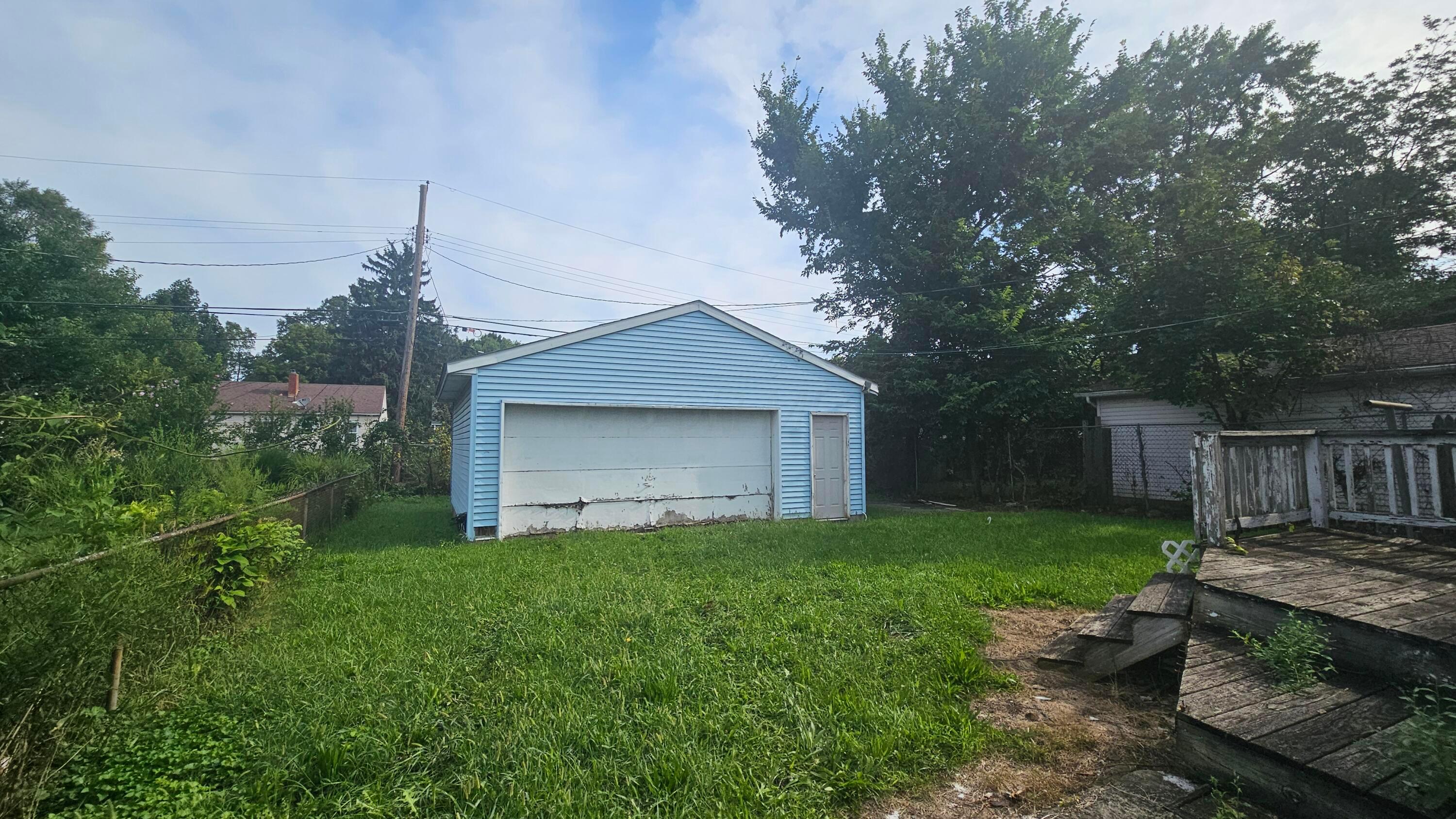818 E Weber Road Property Photo 18