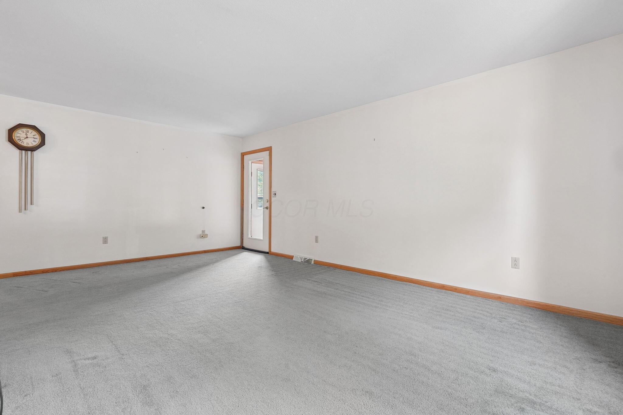 501 E Gambier Street, D Property Photo 6