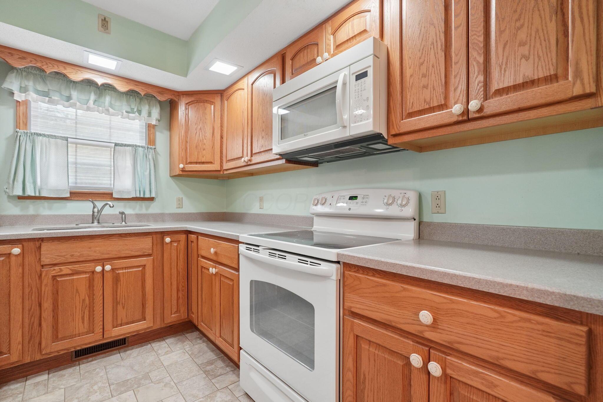 501 E Gambier Street, D Property Photo 10