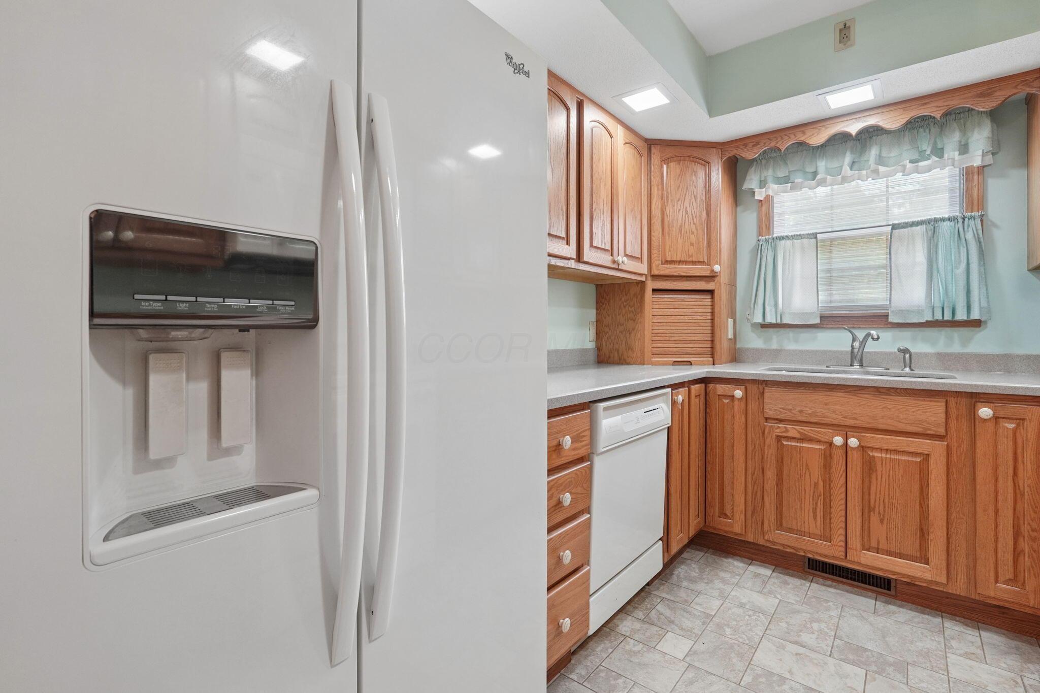 501 E Gambier Street, D Property Photo 13