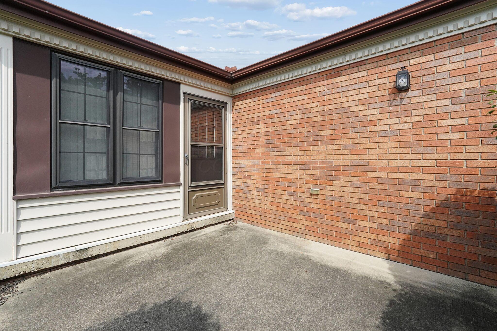 501 E Gambier Street, D Property Photo 27