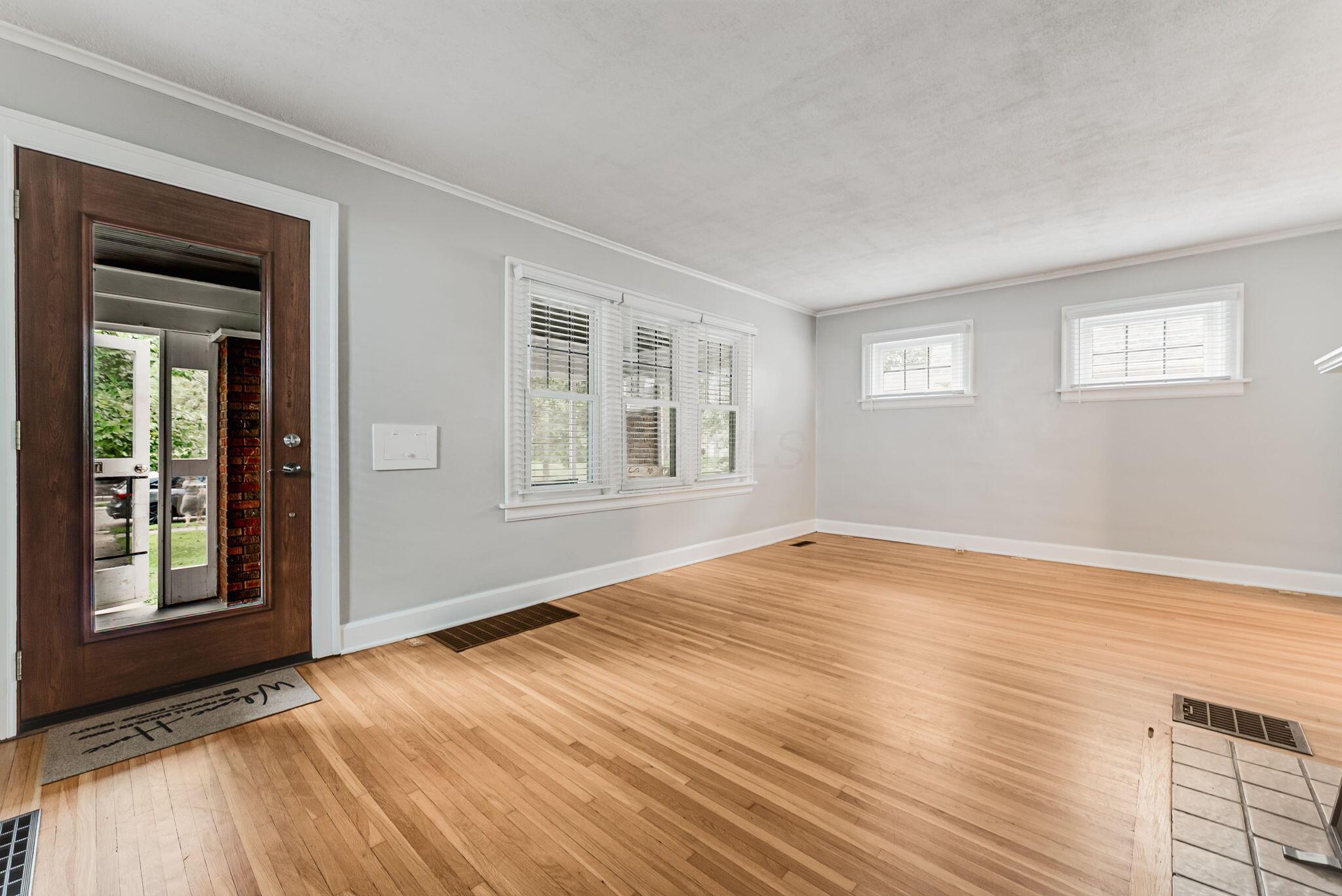 896 S Cassingham Road Property Photo 14