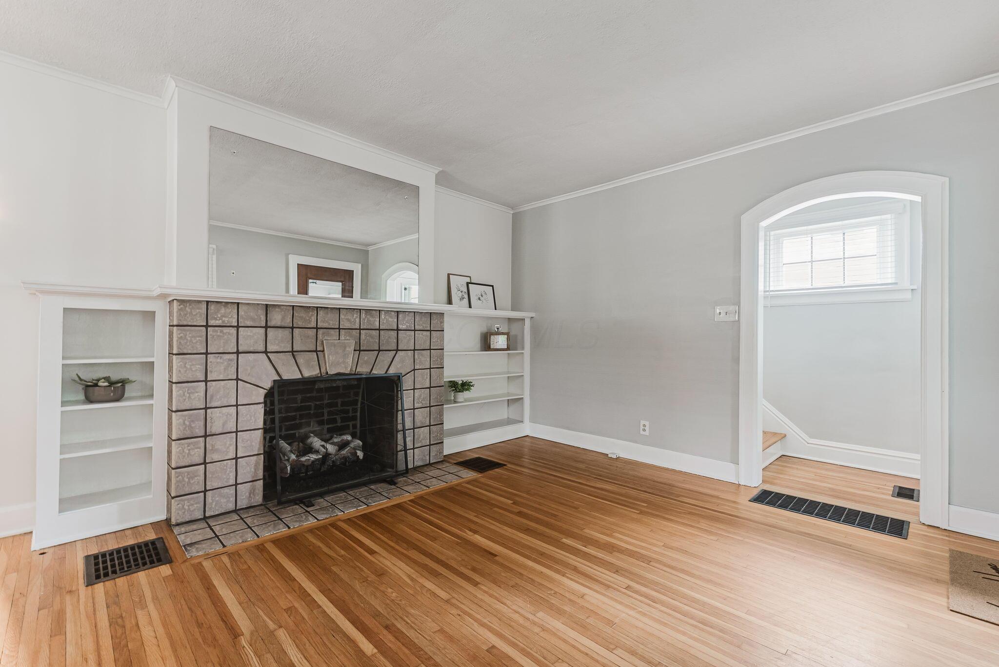 896 S Cassingham Road Property Photo 17
