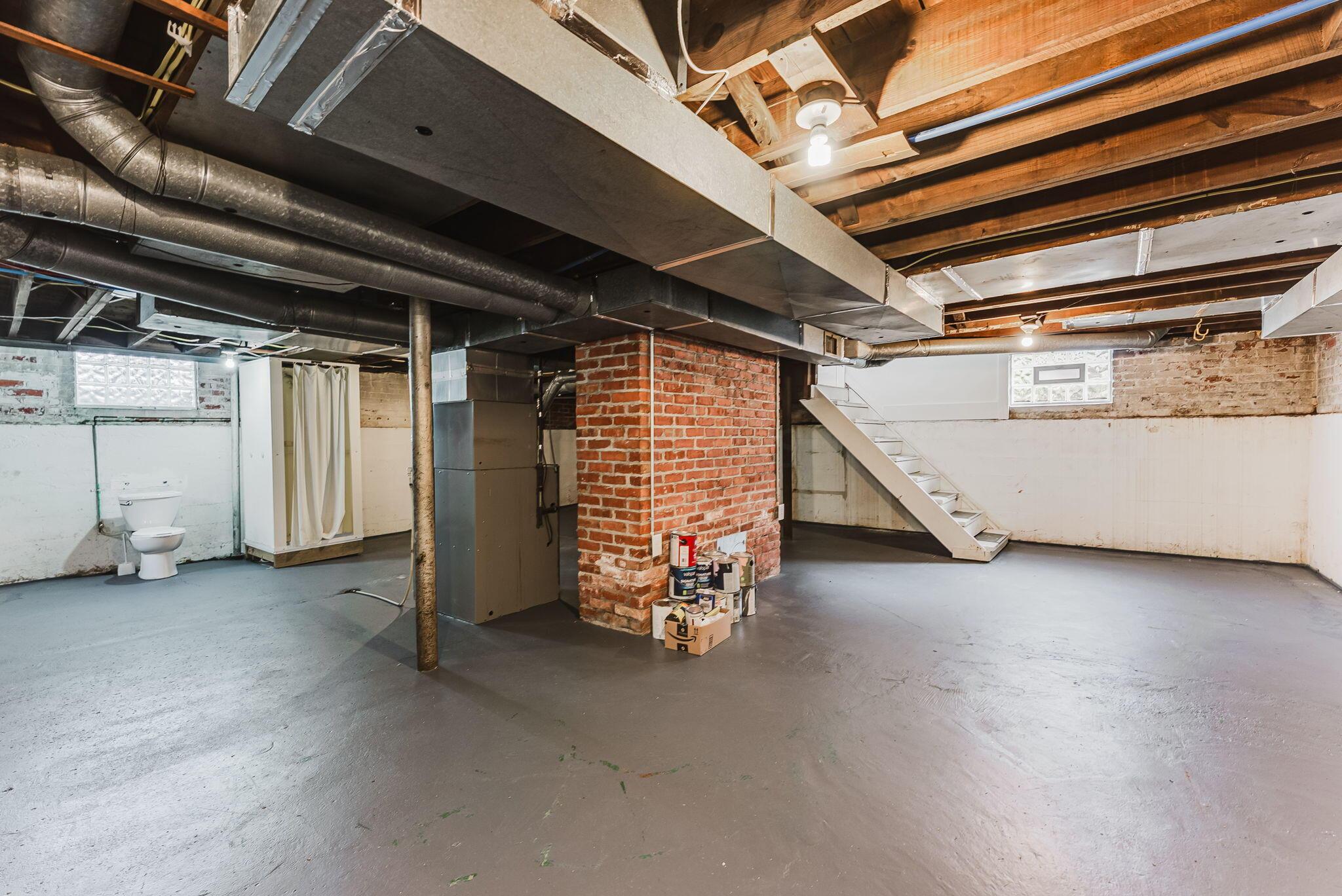896 S Cassingham Road Property Photo 45