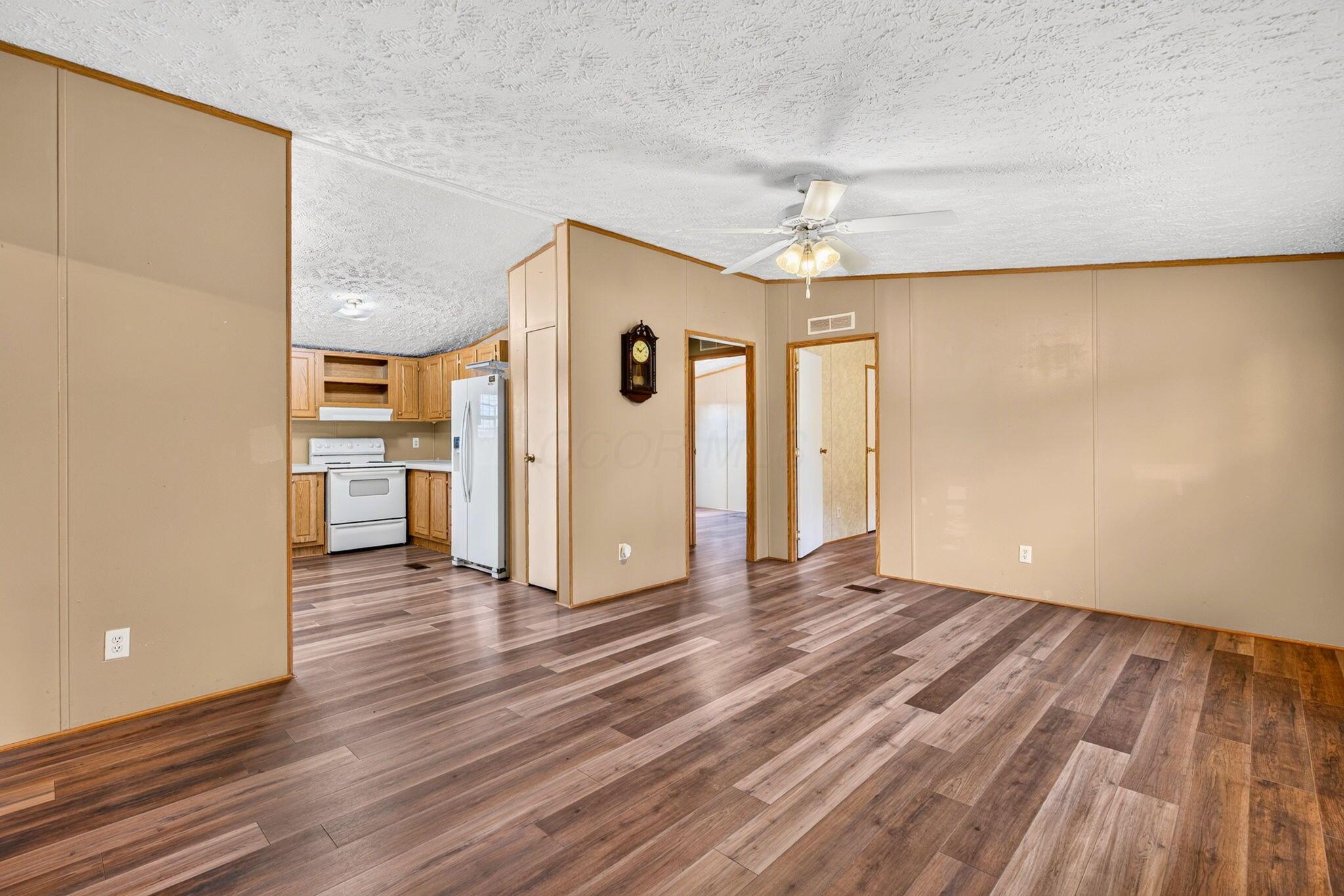 462 Rinehart Road Property Photo 8