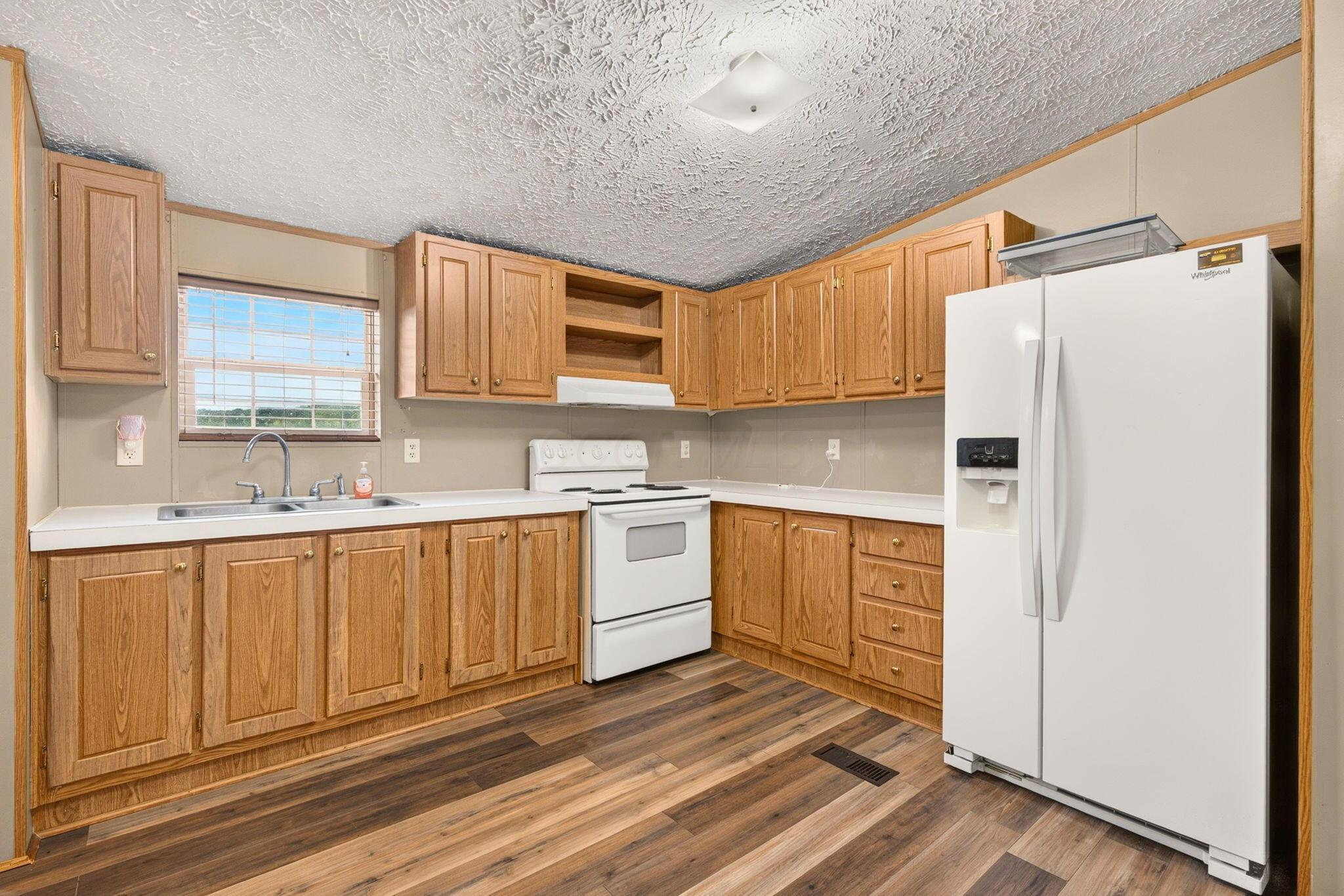 462 Rinehart Road Property Photo 10