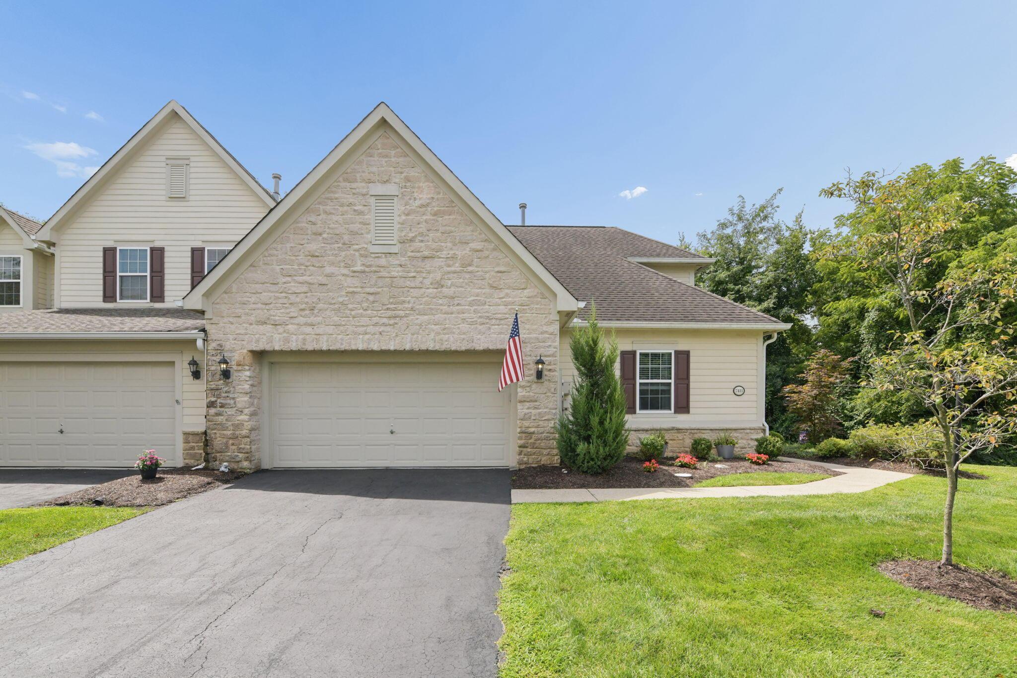 7411 Deer Valley Crossing Property Photo 1
