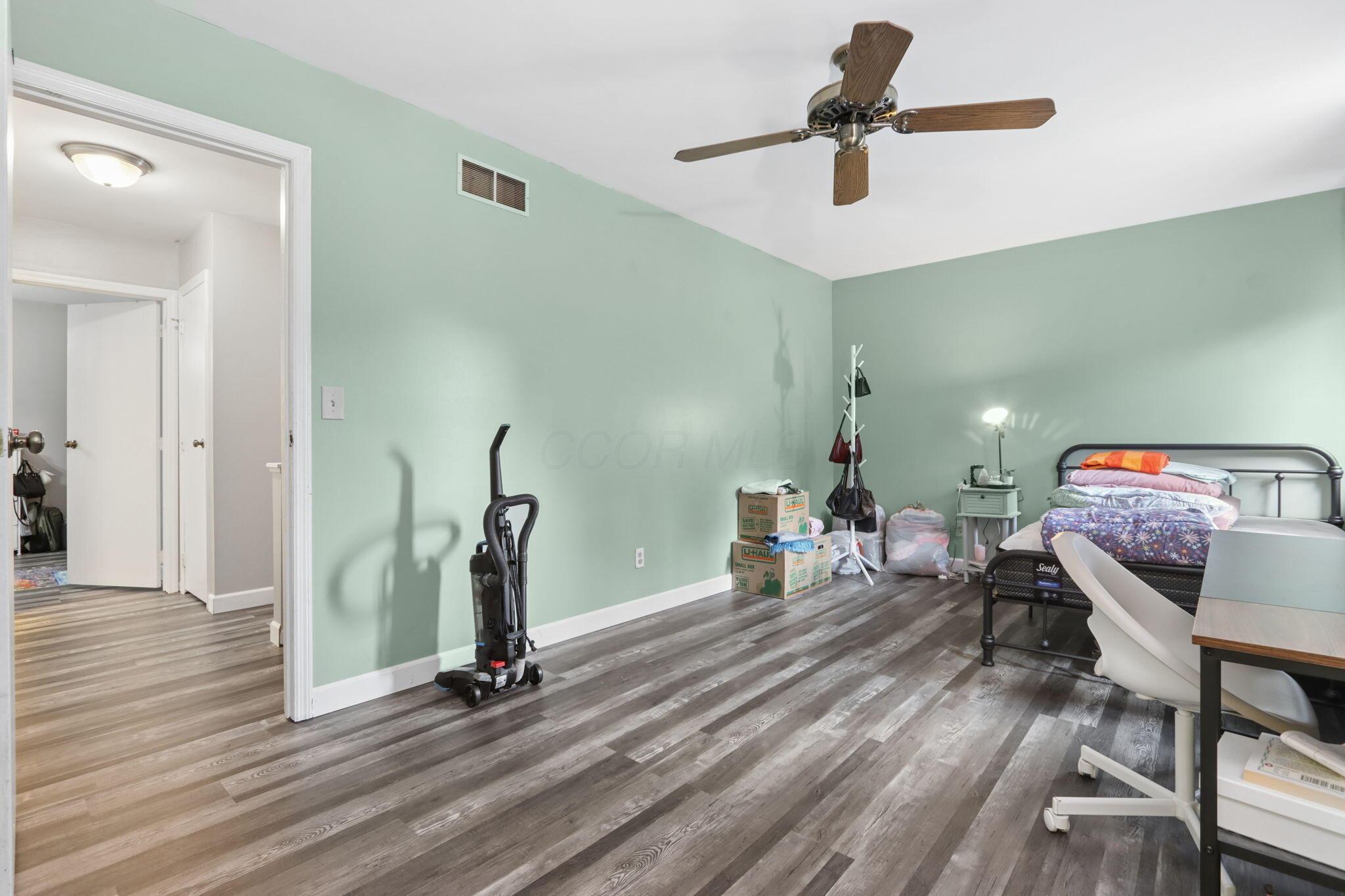 1210 Churchbell Way Property Photo 20