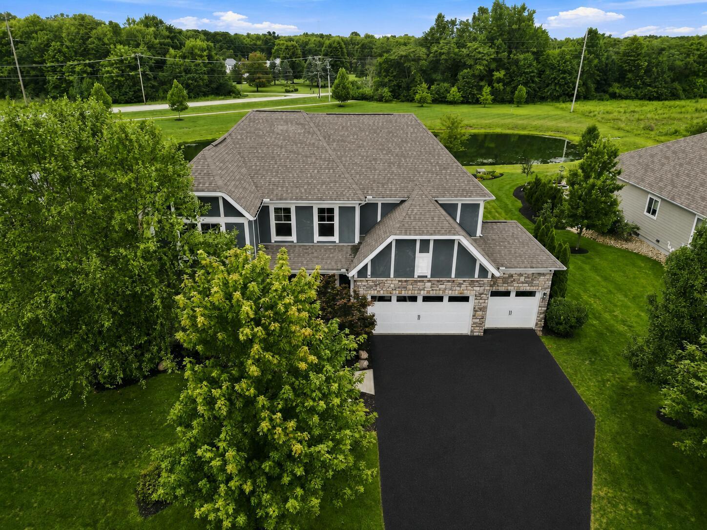 6117 Brookview Manor Drive Property Photo 1
