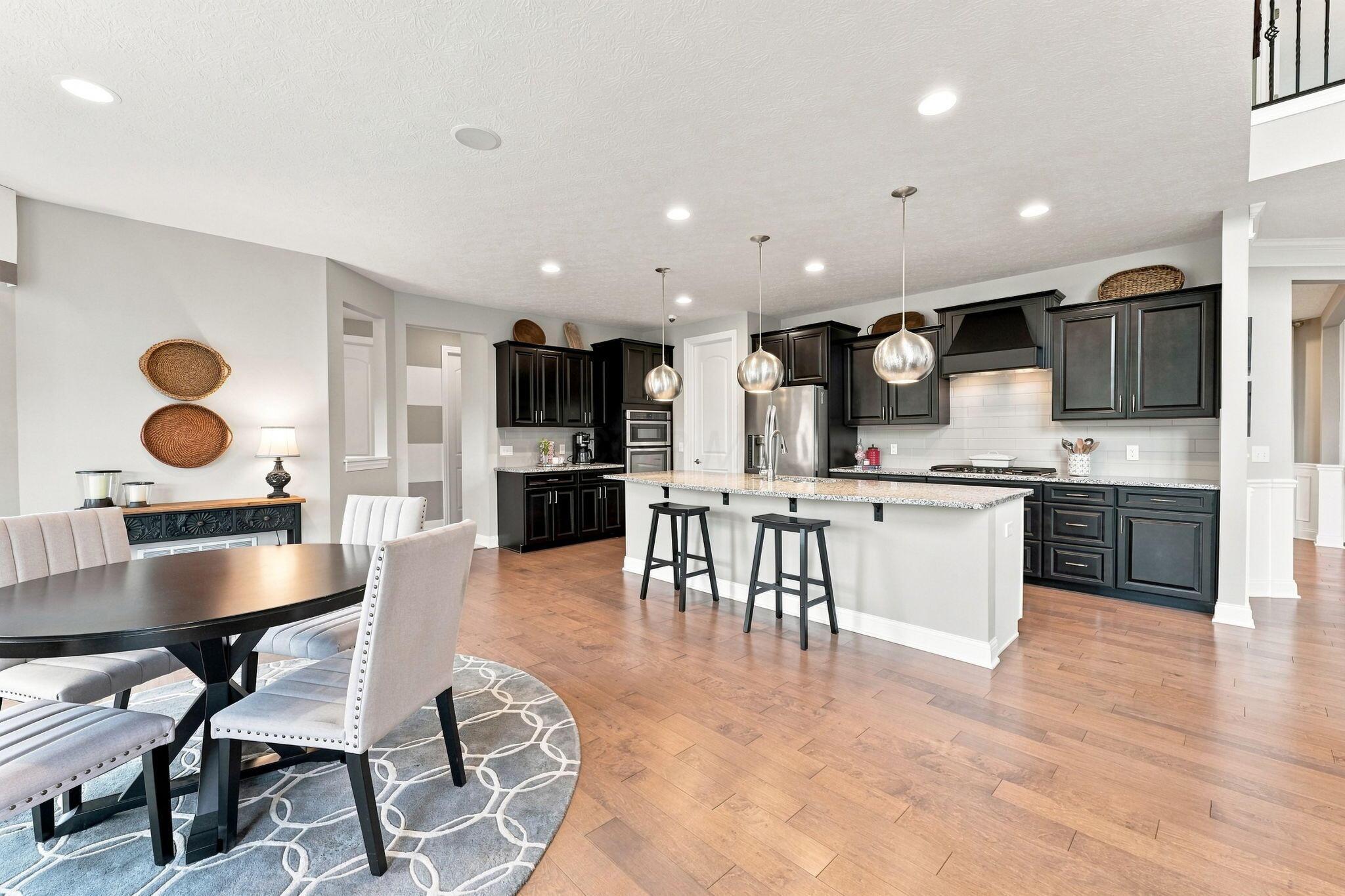6117 Brookview Manor Drive Property Photo 8