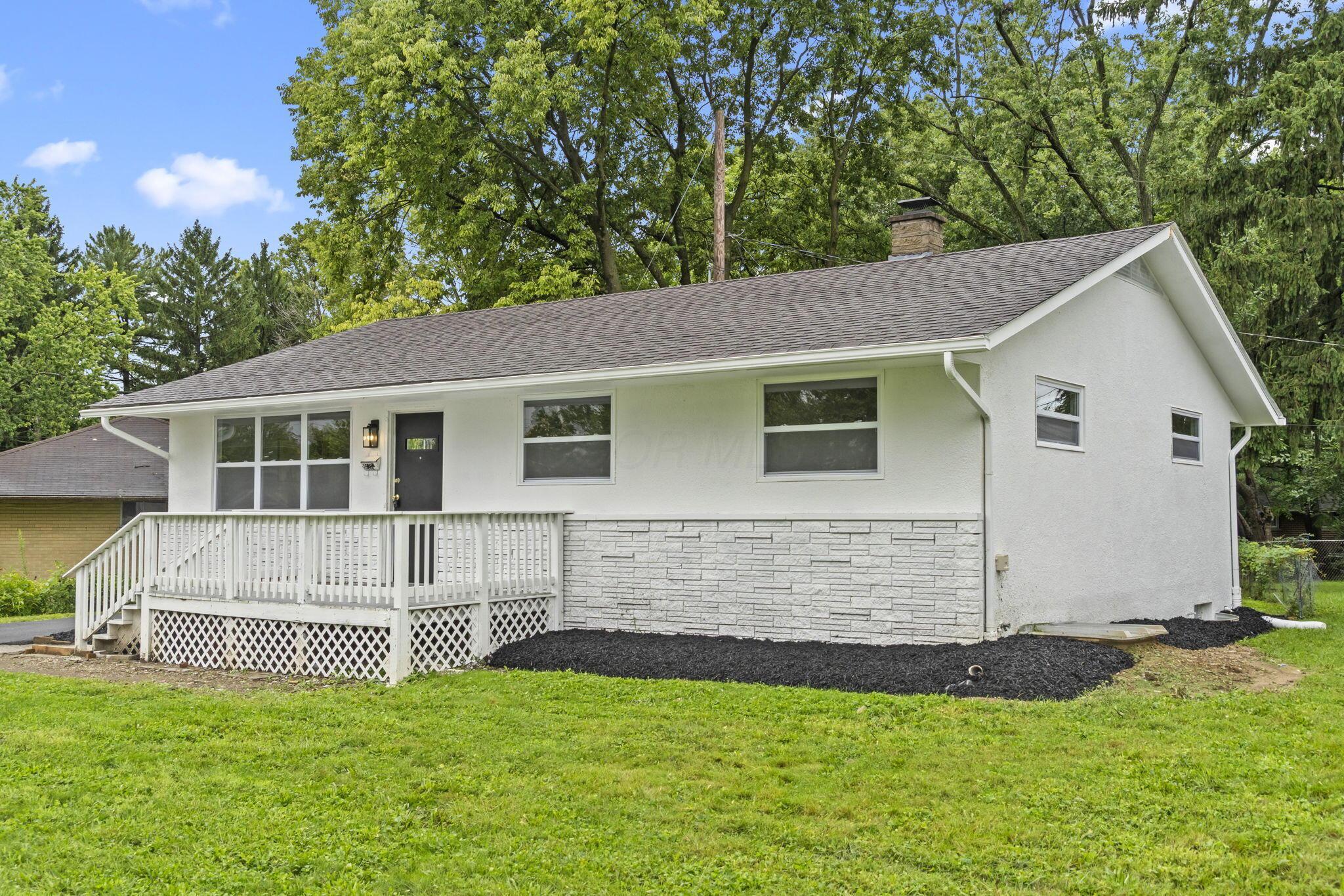1623 Cunard Road Property Photo 4