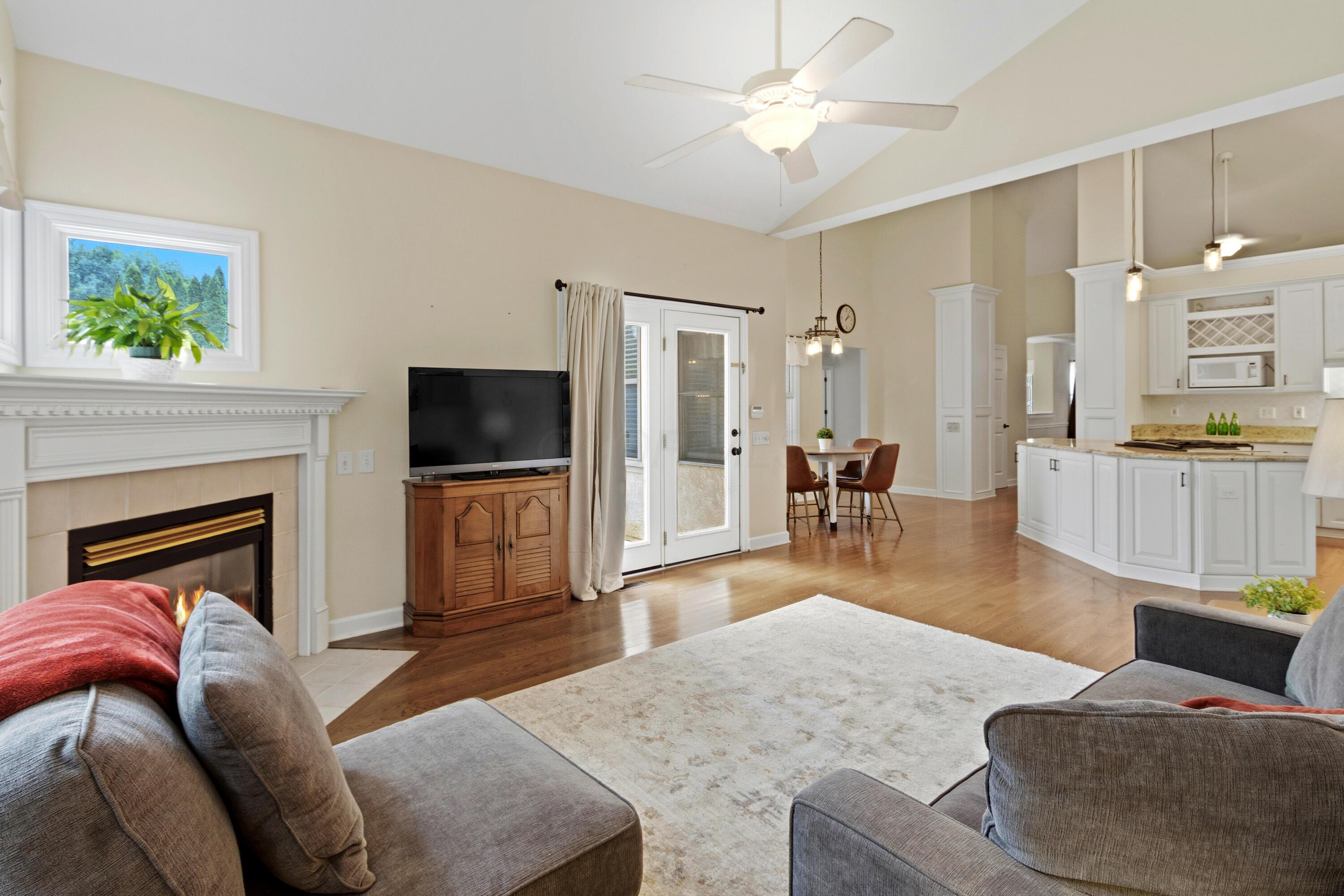 1586 Harrison Pond Drive Property Photo 13