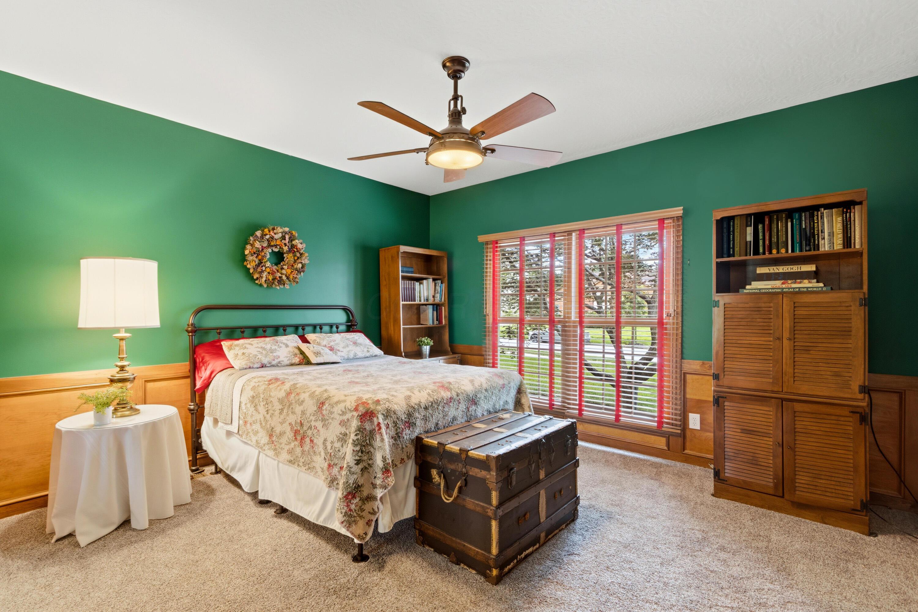 1586 Harrison Pond Drive Property Photo 28
