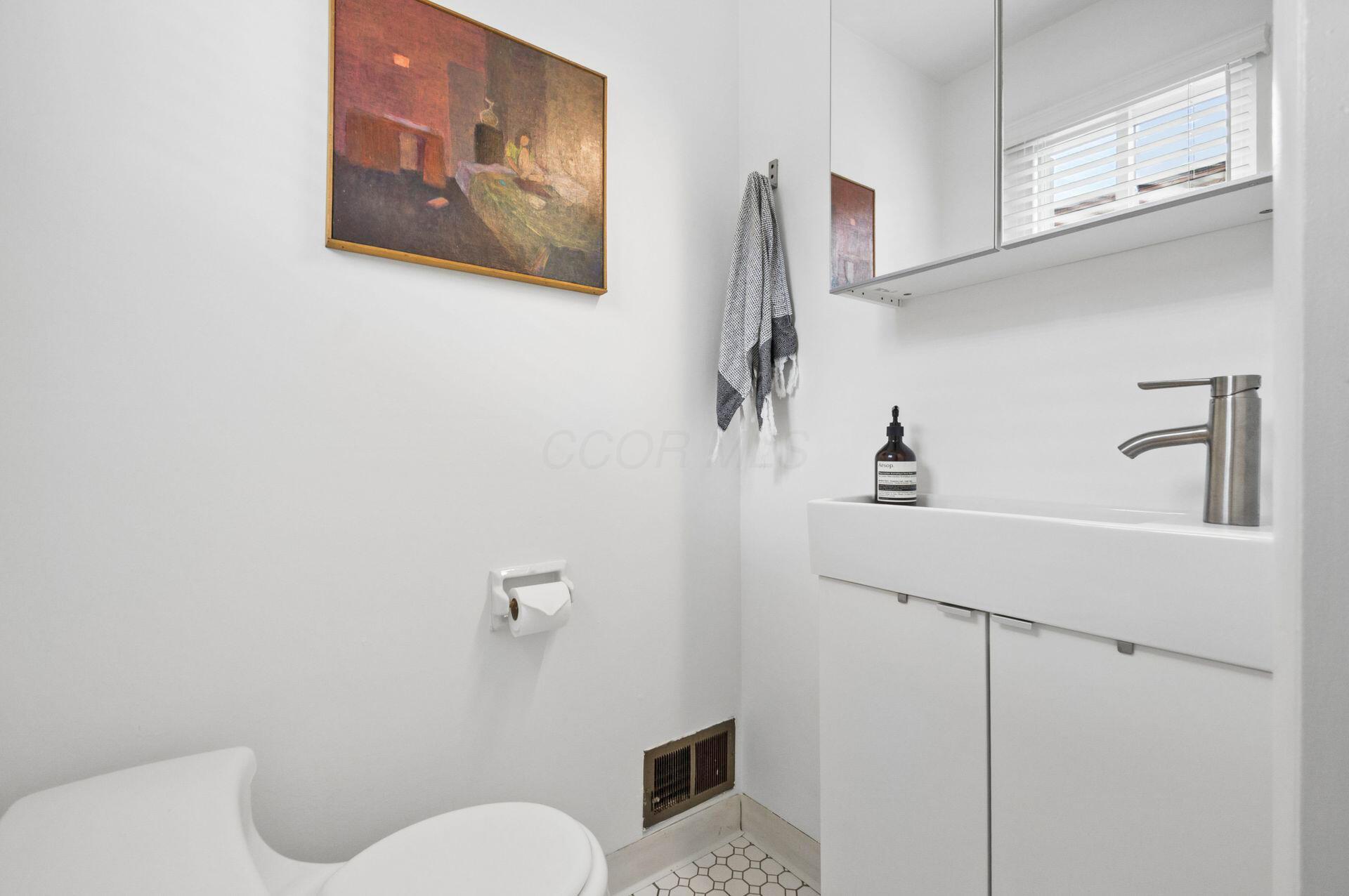 778 S Cassingham Road Property Photo 28