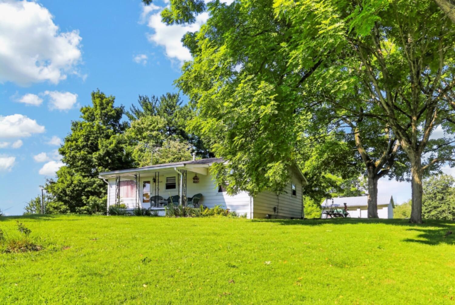 1729 Vernonview Drive Property Photo 1