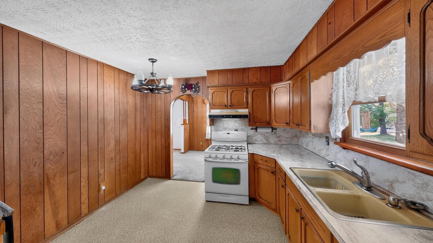 1729 Vernonview Drive Property Photo 25