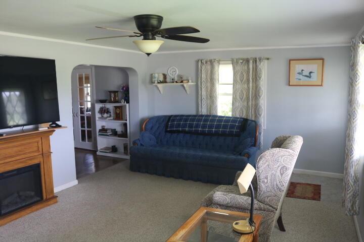 420 Fairgrounds Road Property Photo 10