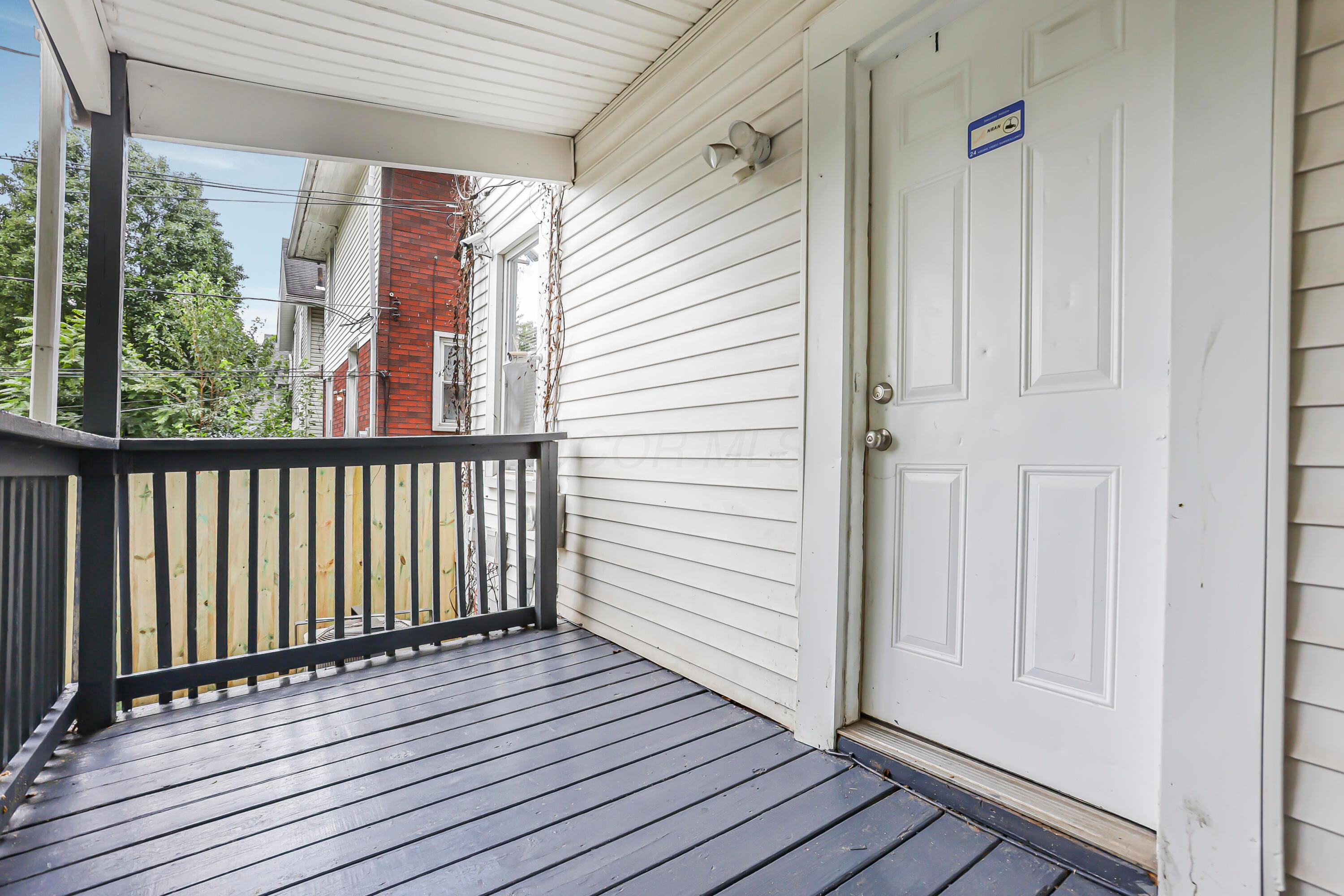 172 S Richardson Avenue Property Photo 31