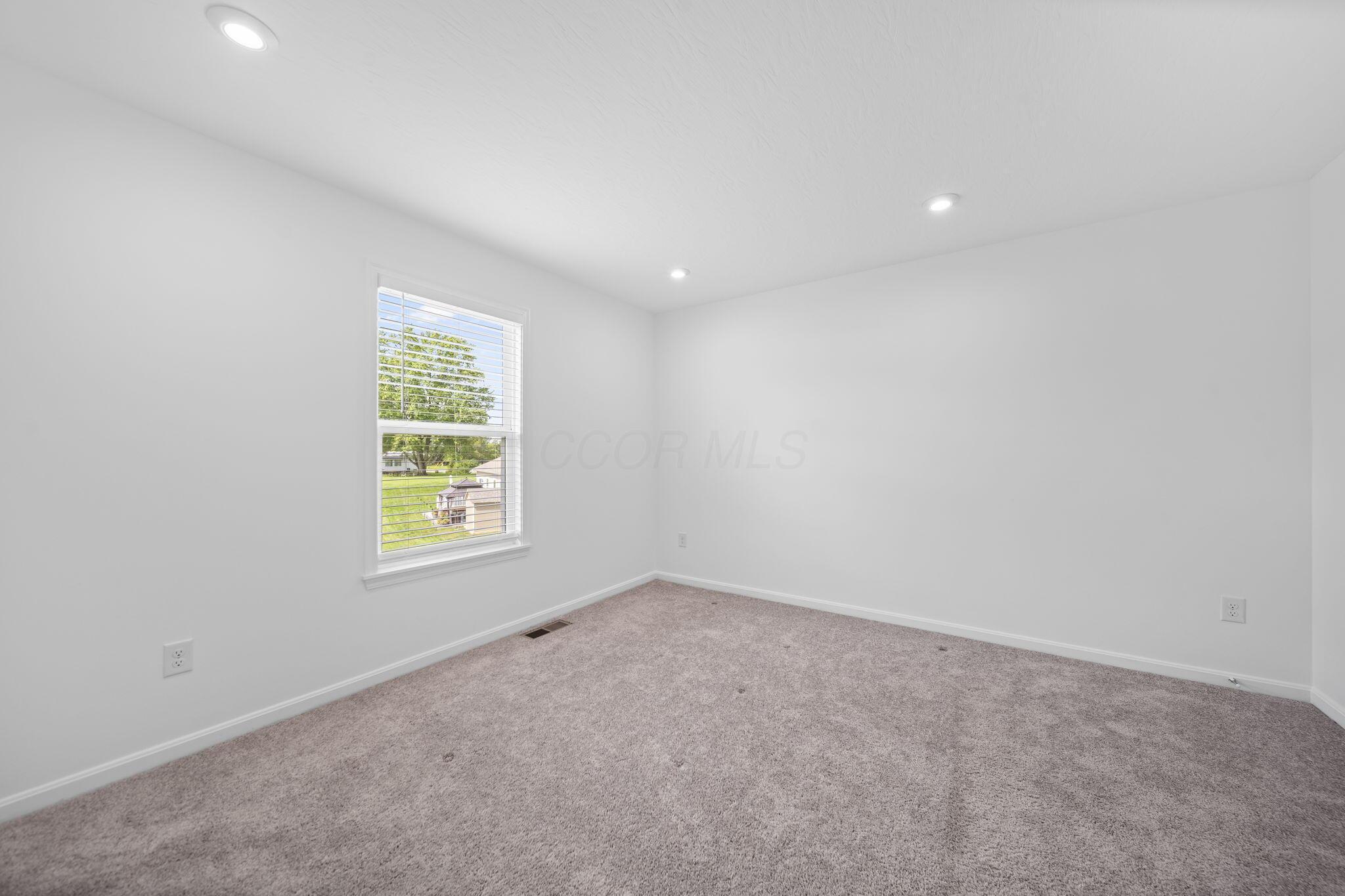 406 Randall Road Property Photo 31