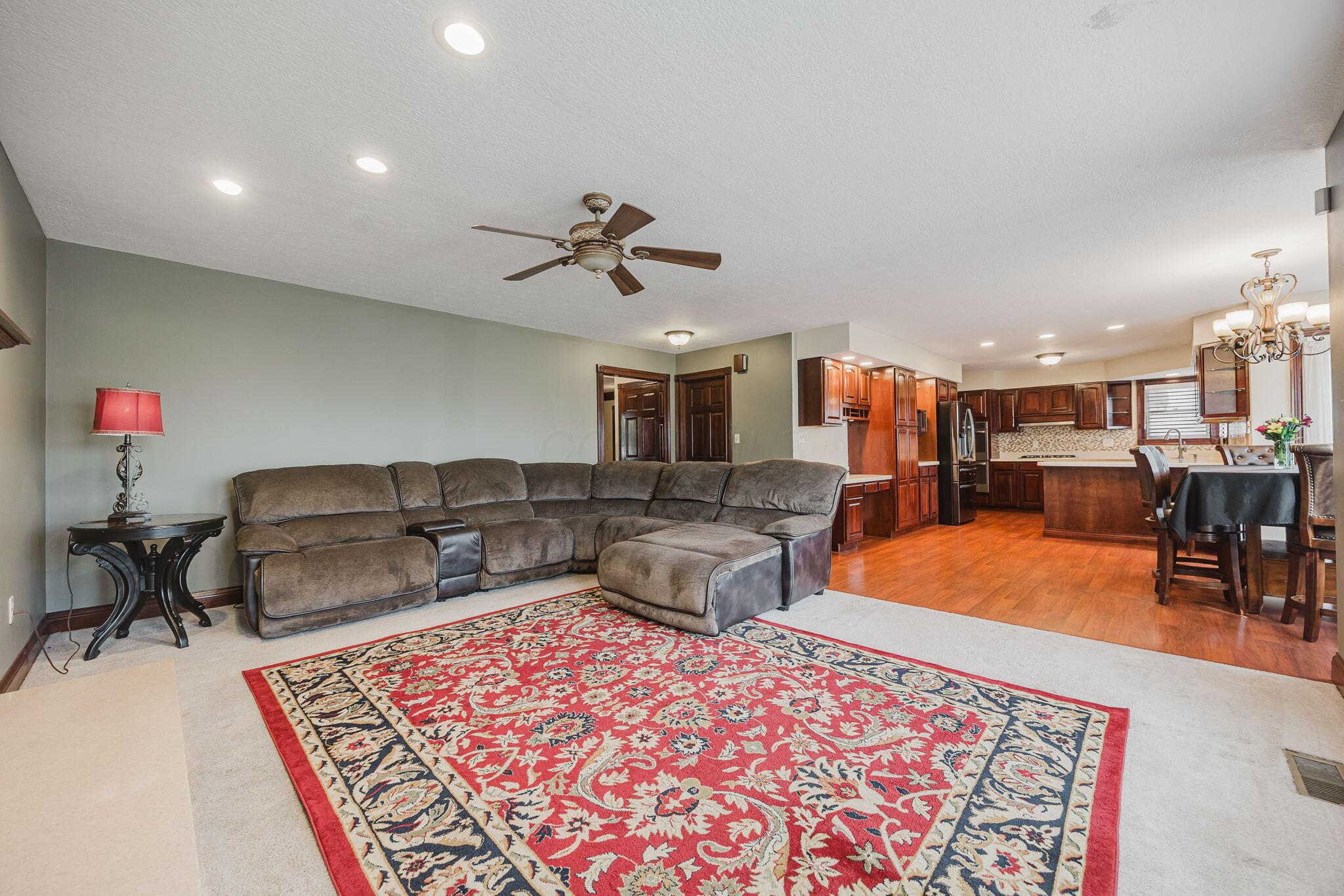 2119 Gingerwood Court Property Photo 17