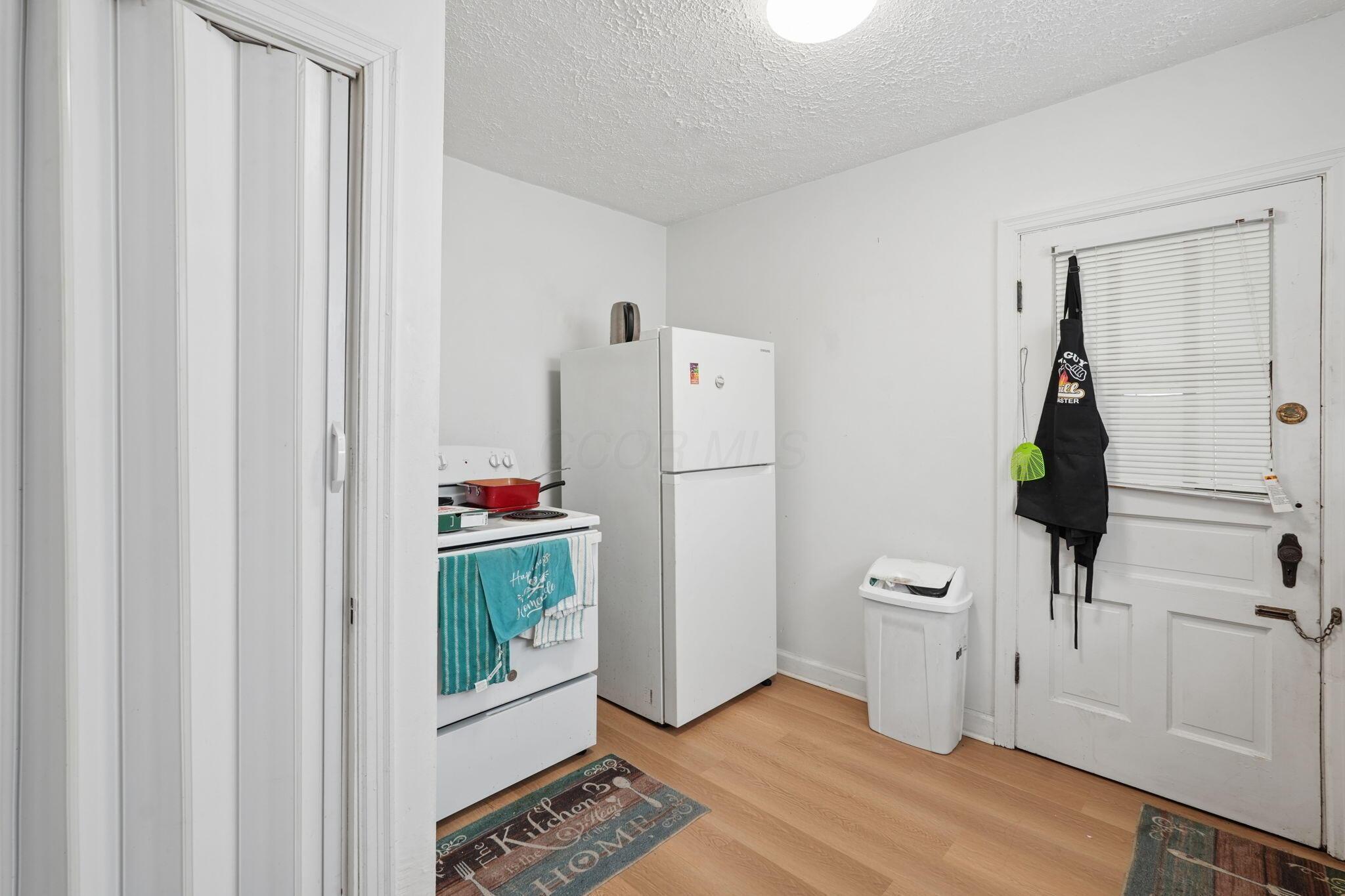 710 Kelton Avenue Property Photo 27