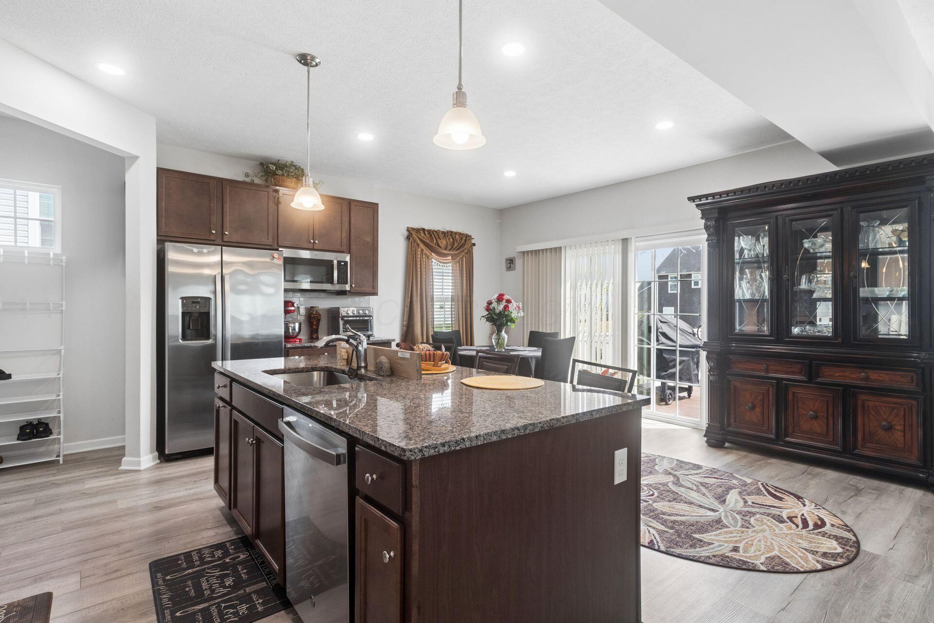 8425 Graystone Drive Property Photo 11