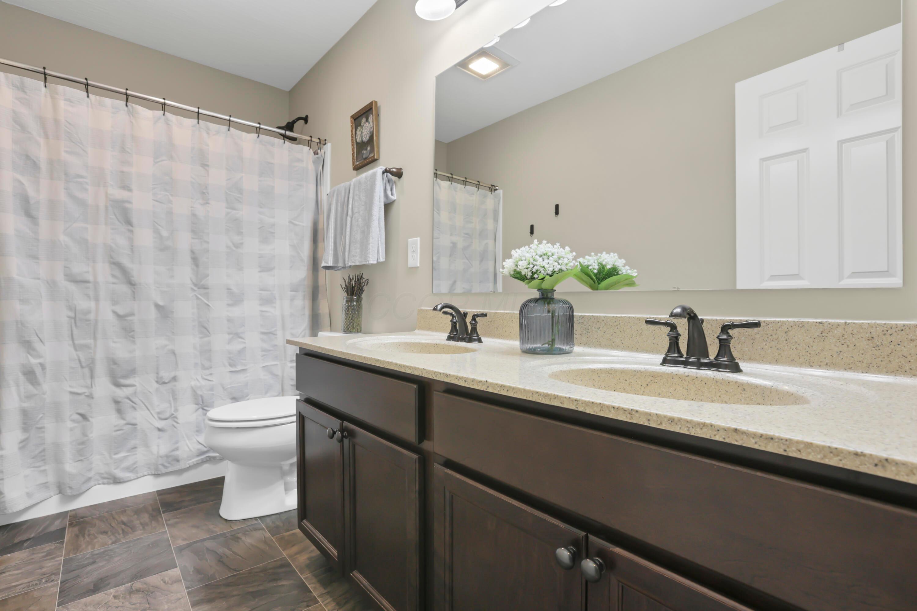 123 Ellington Boulevard Property Photo 33