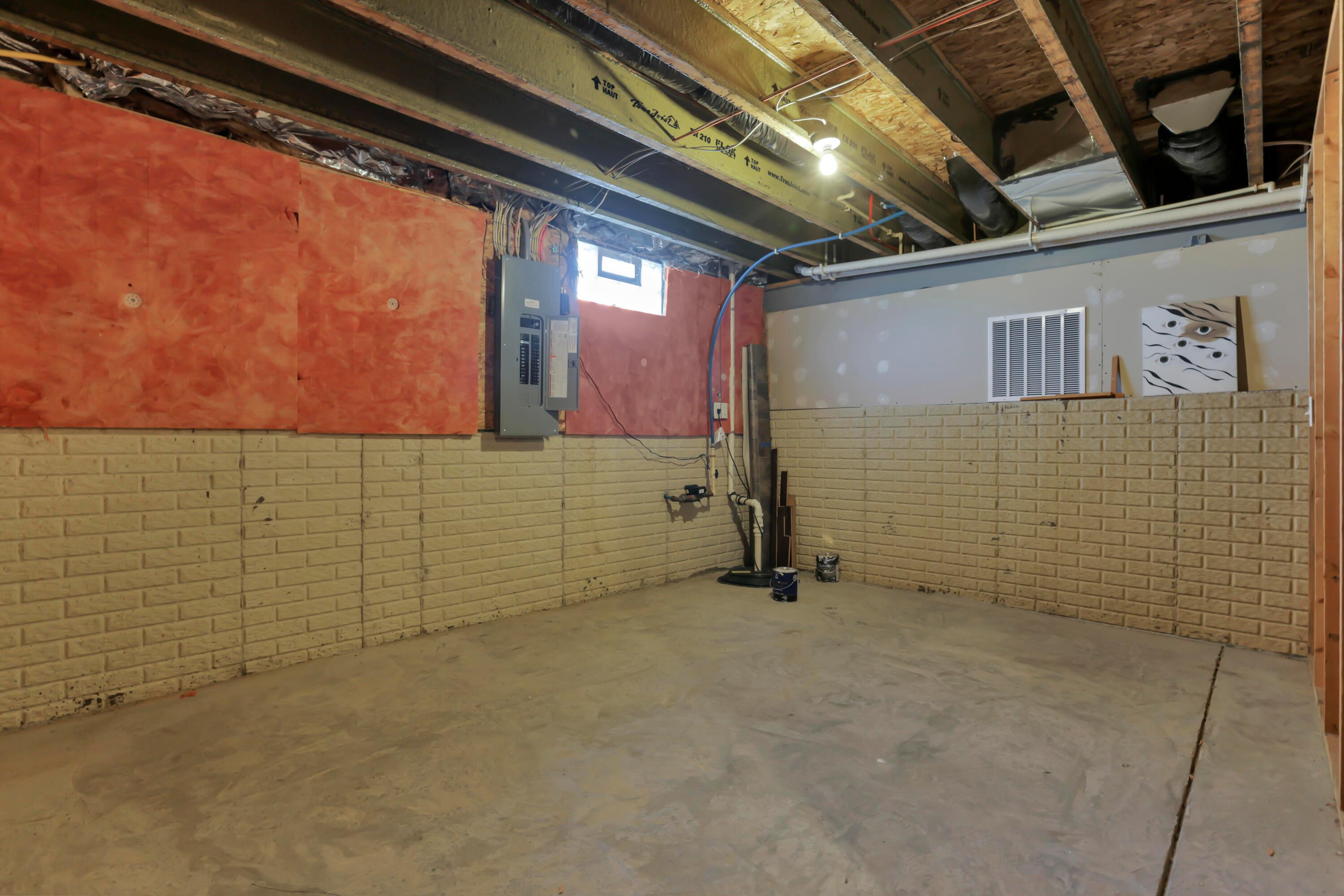 123 Ellington Boulevard Property Photo 43