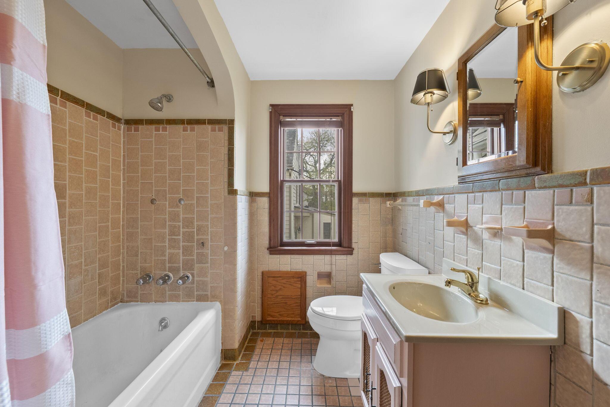 2505 Coventry Road Property Photo 34