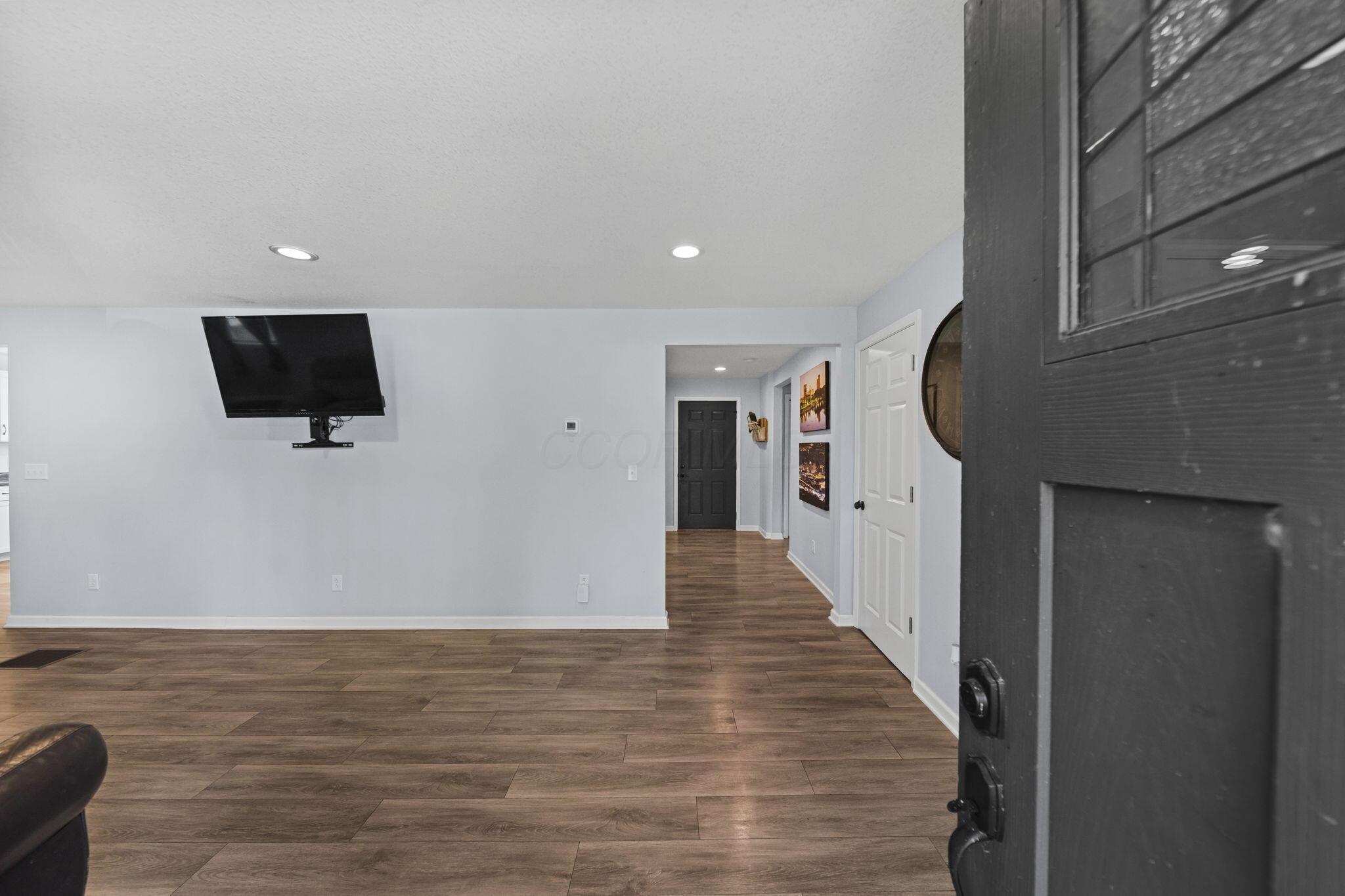 16074 Buckeye Avenue Property Photo 11