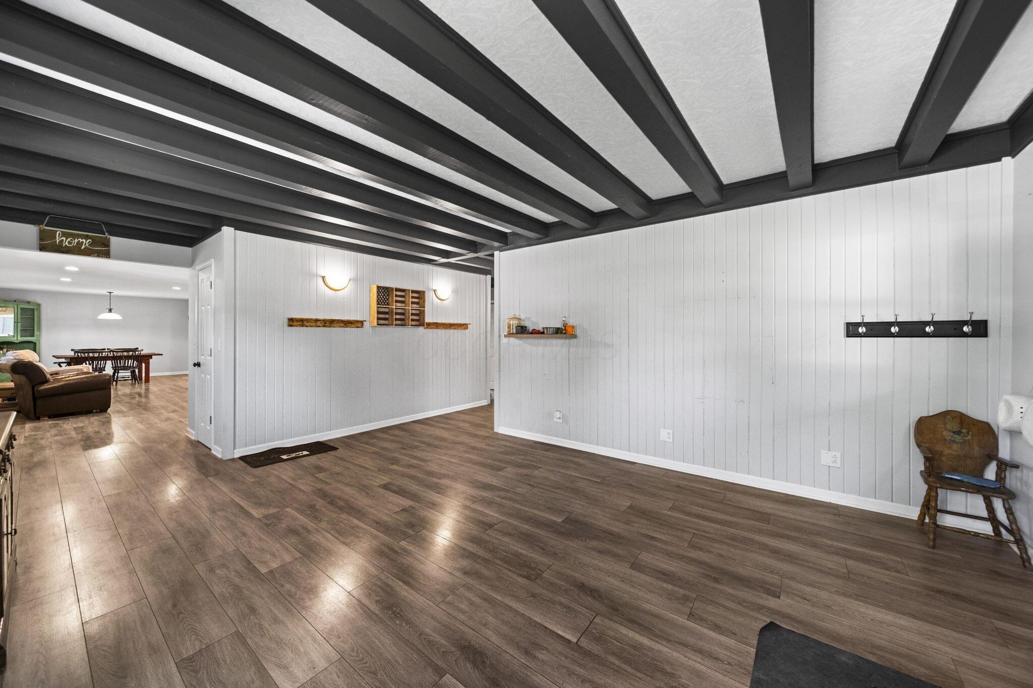 16074 Buckeye Avenue Property Photo 29
