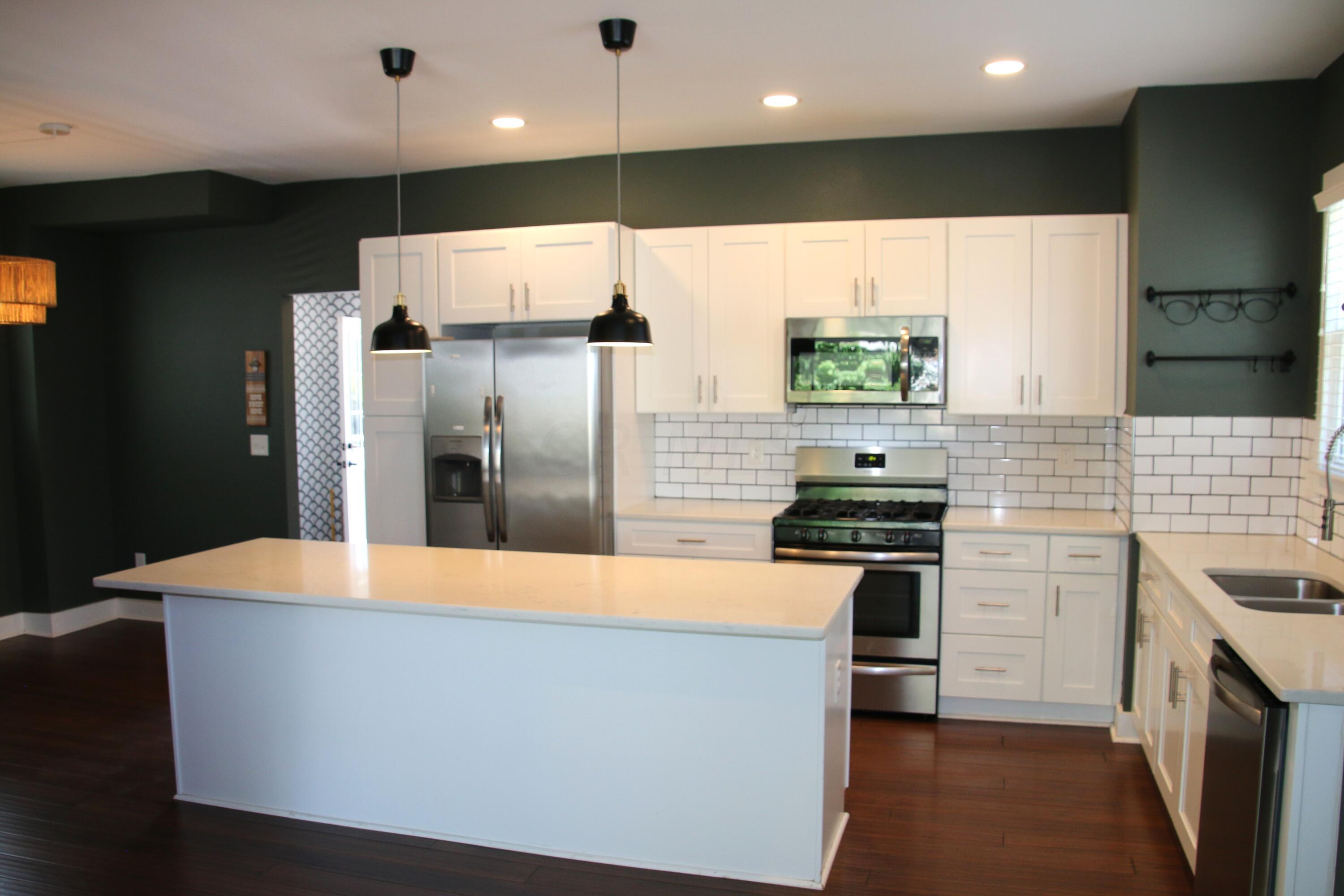 723 Siebert Street Property Photo 6