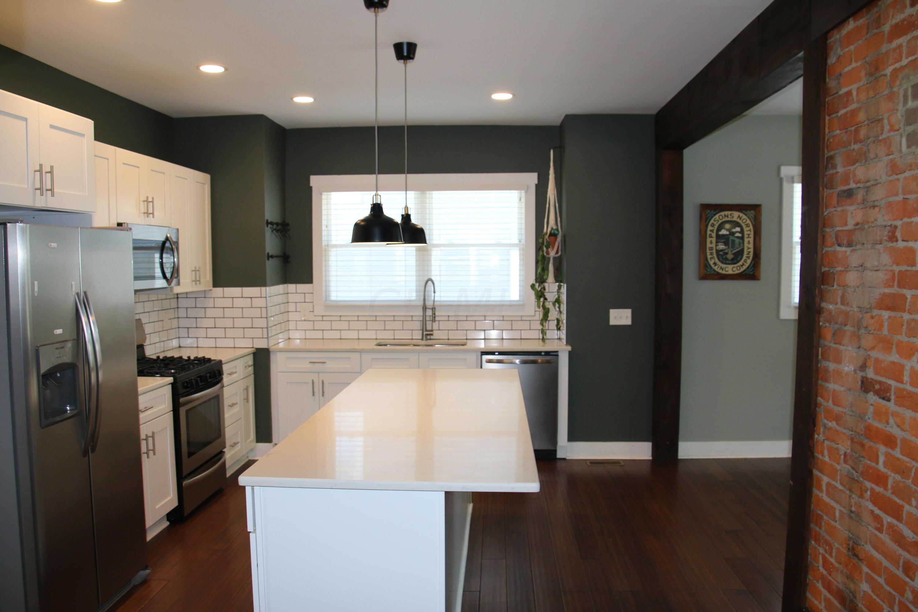 723 Siebert Street Property Photo 9