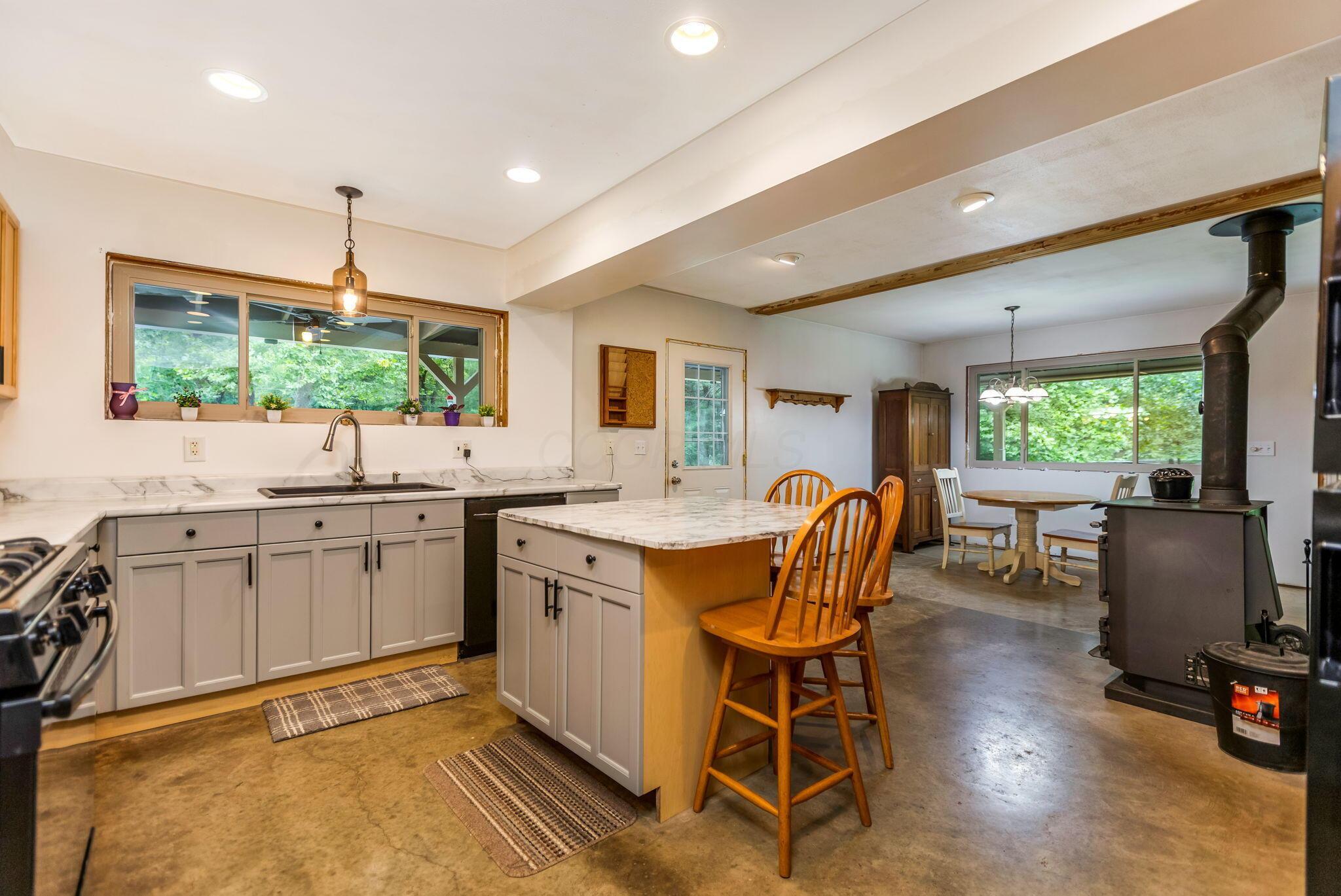 14933 Rhoads Road Property Photo 11