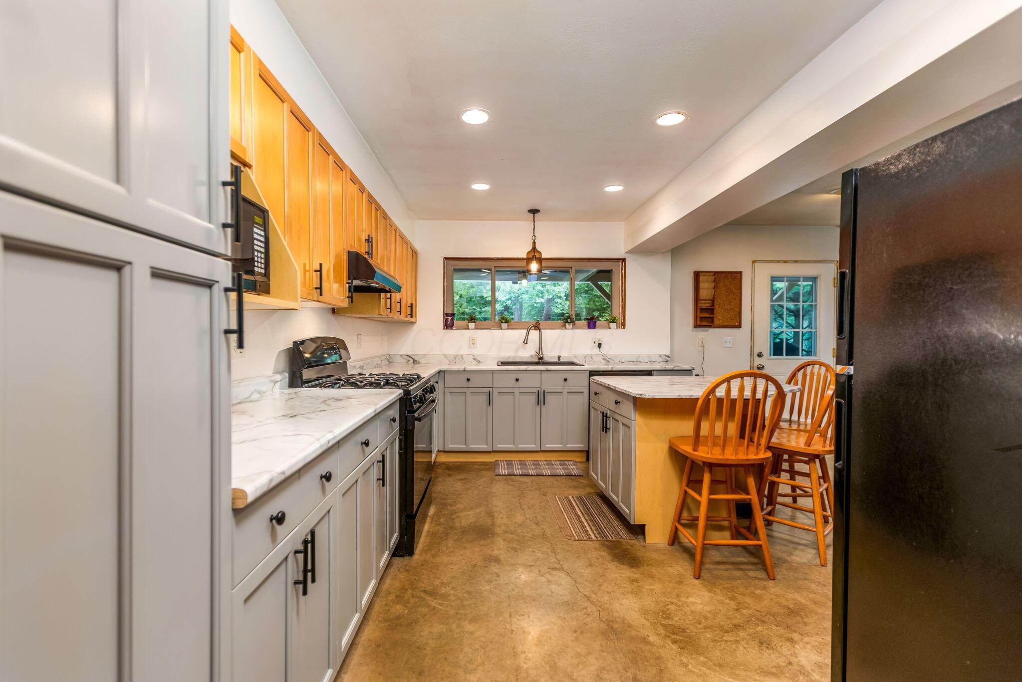 14933 Rhoads Road Property Photo 12
