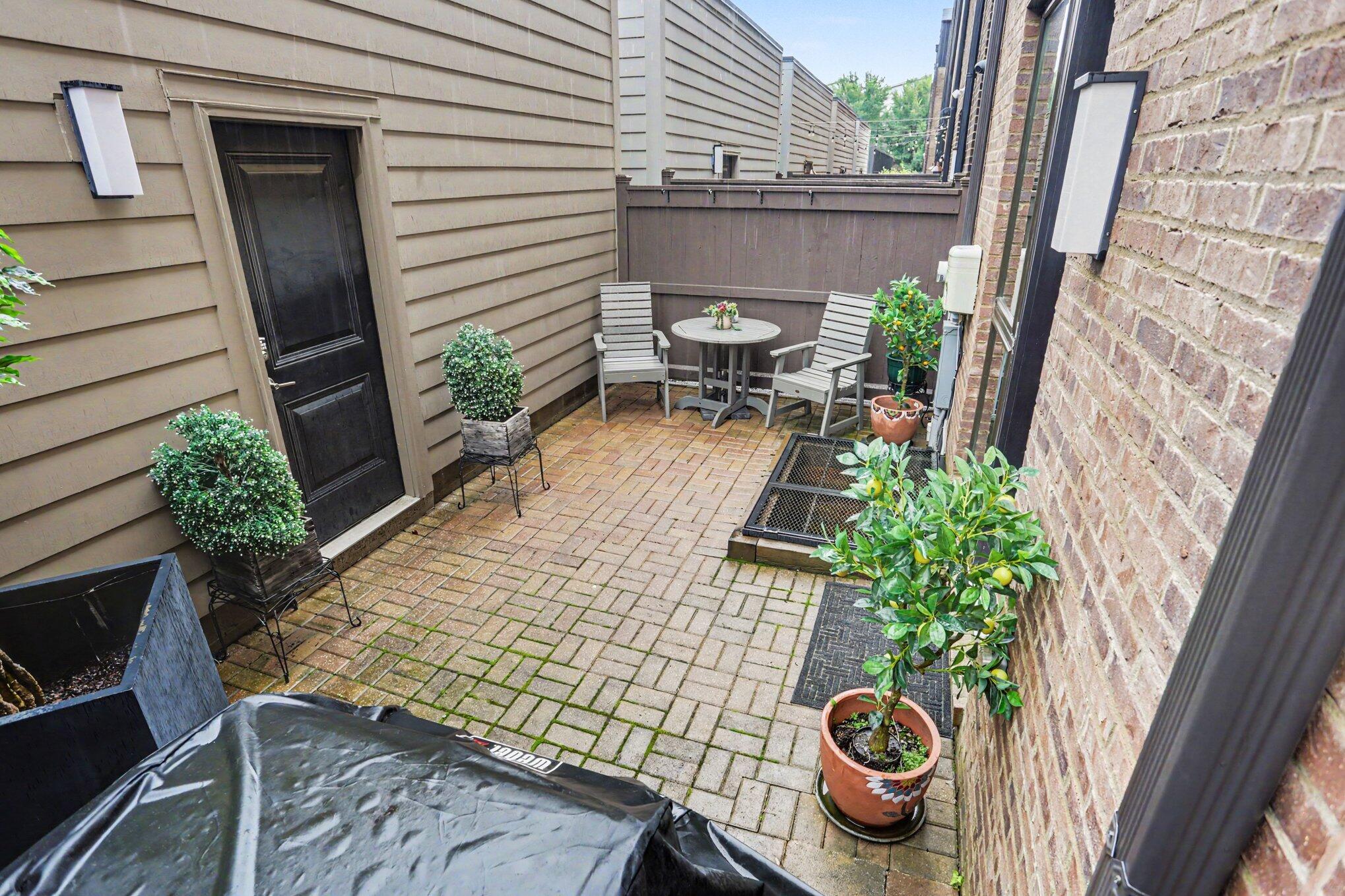 292 Cornelius Street Property Photo 43