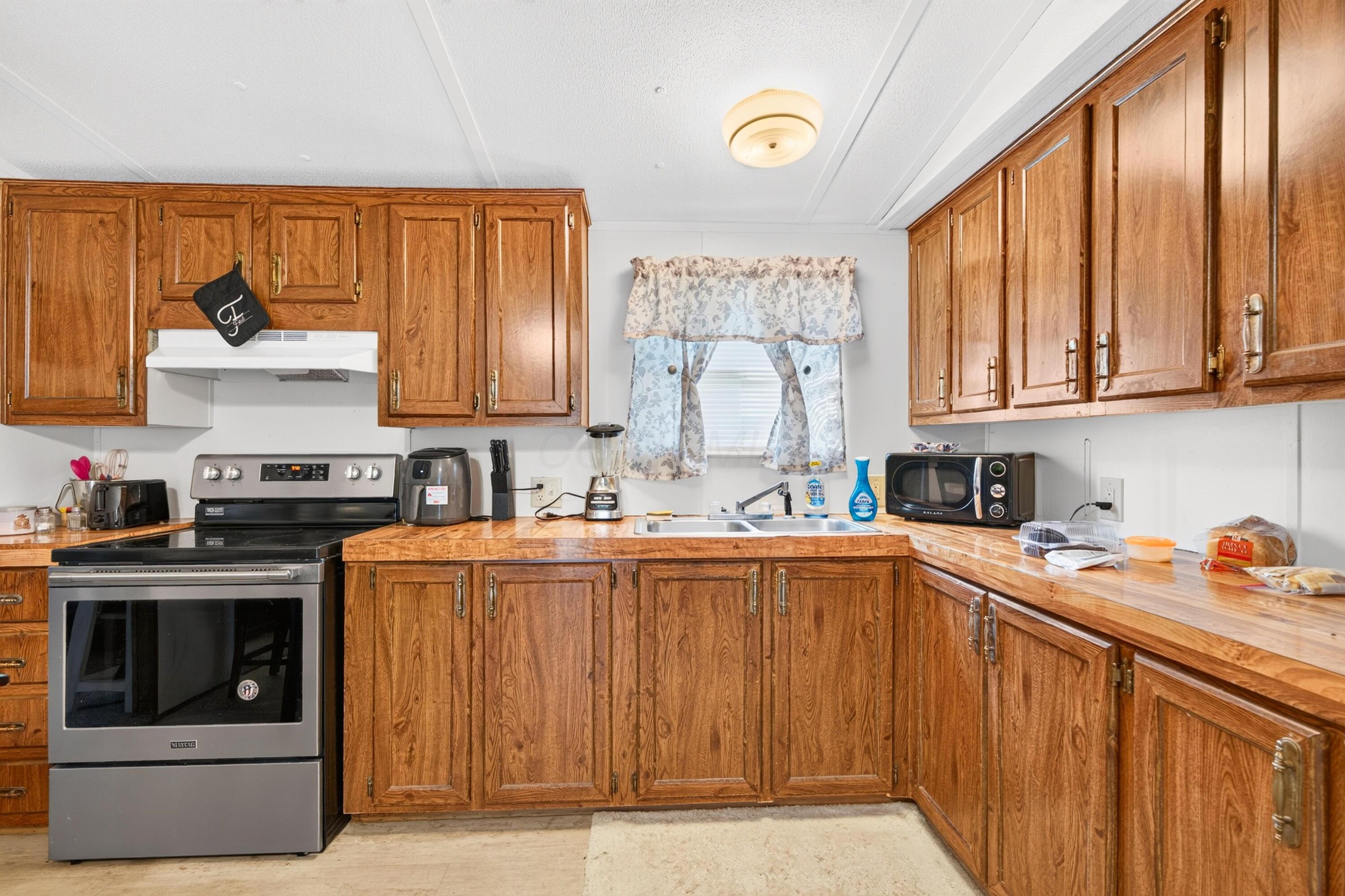4981 Westfall Road Property Photo 7