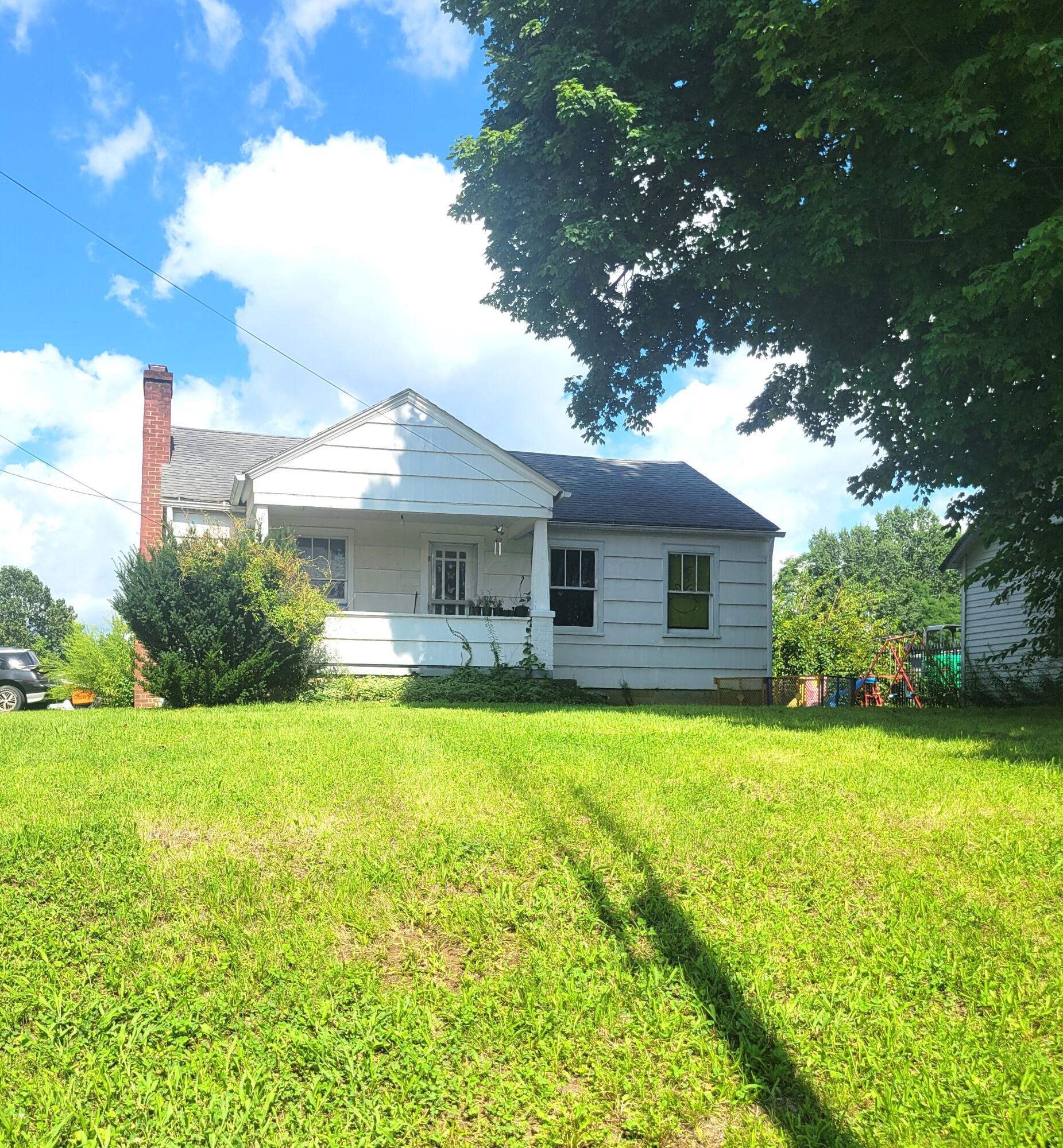 1669 Hebron Road Property Photo 2