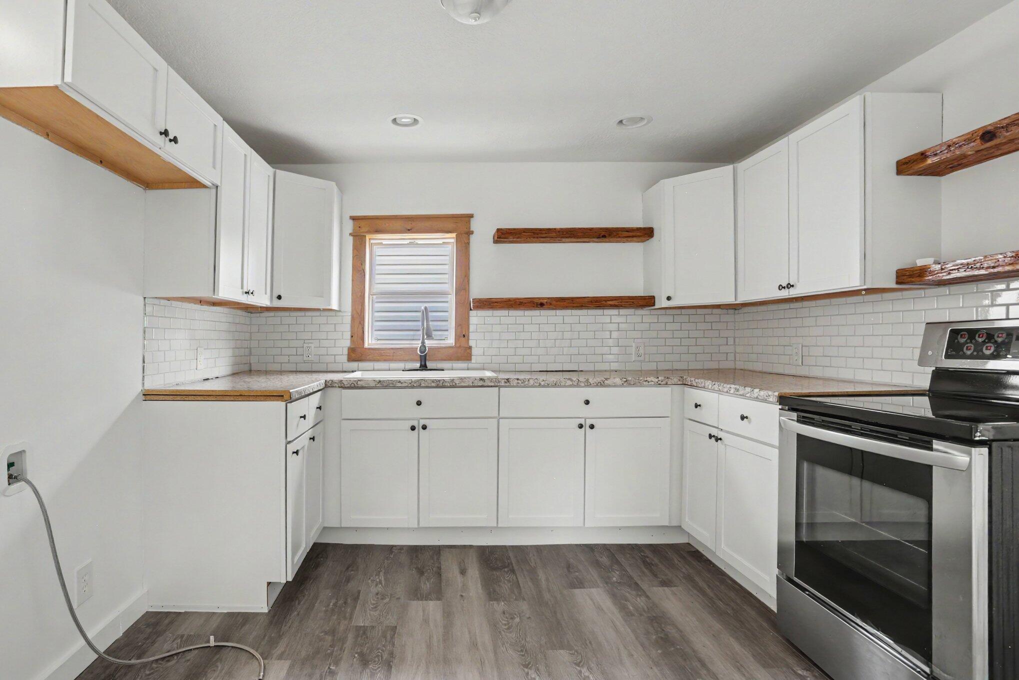 7 E Vine Street Property Photo 2