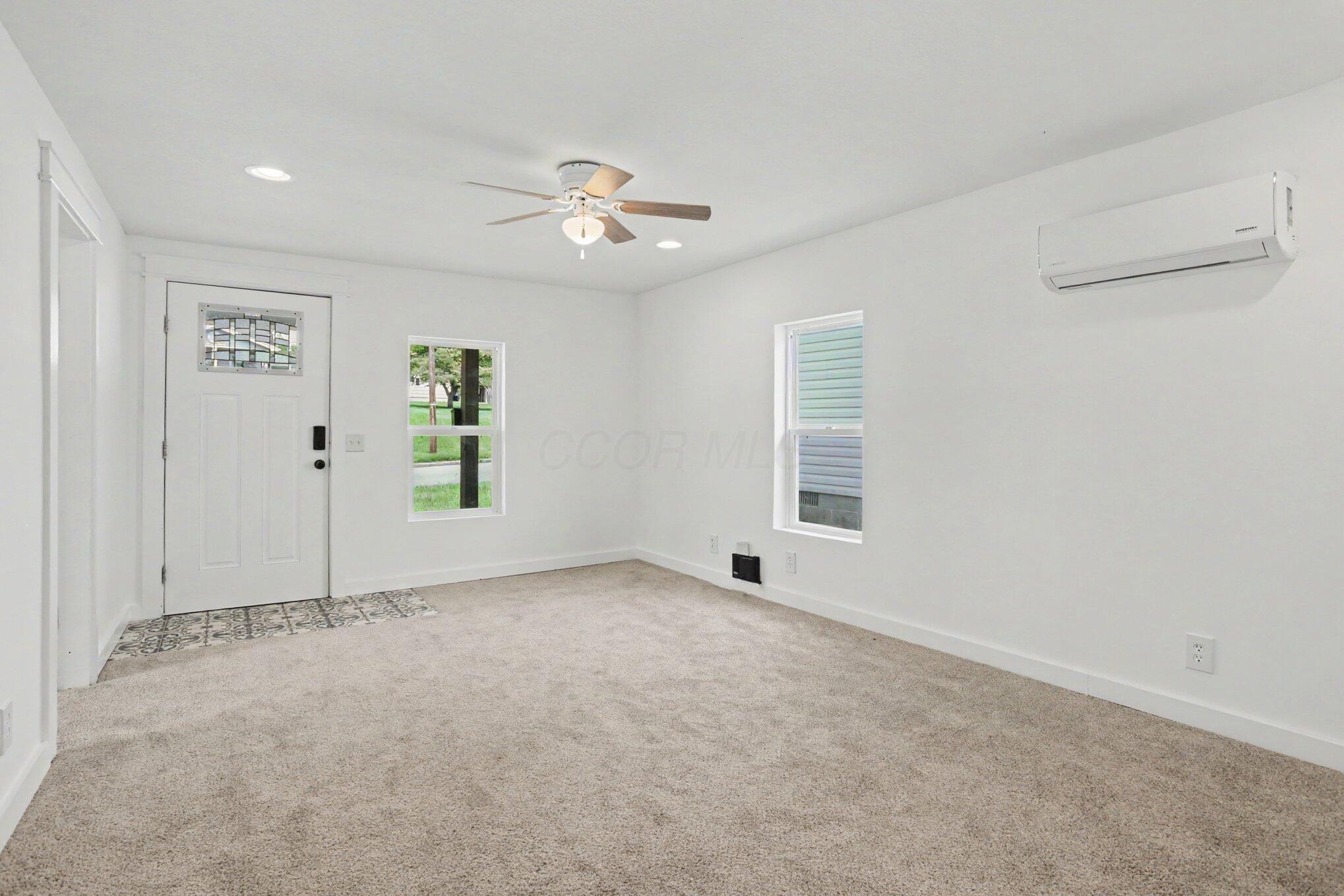 7 E Vine Street Property Photo 3