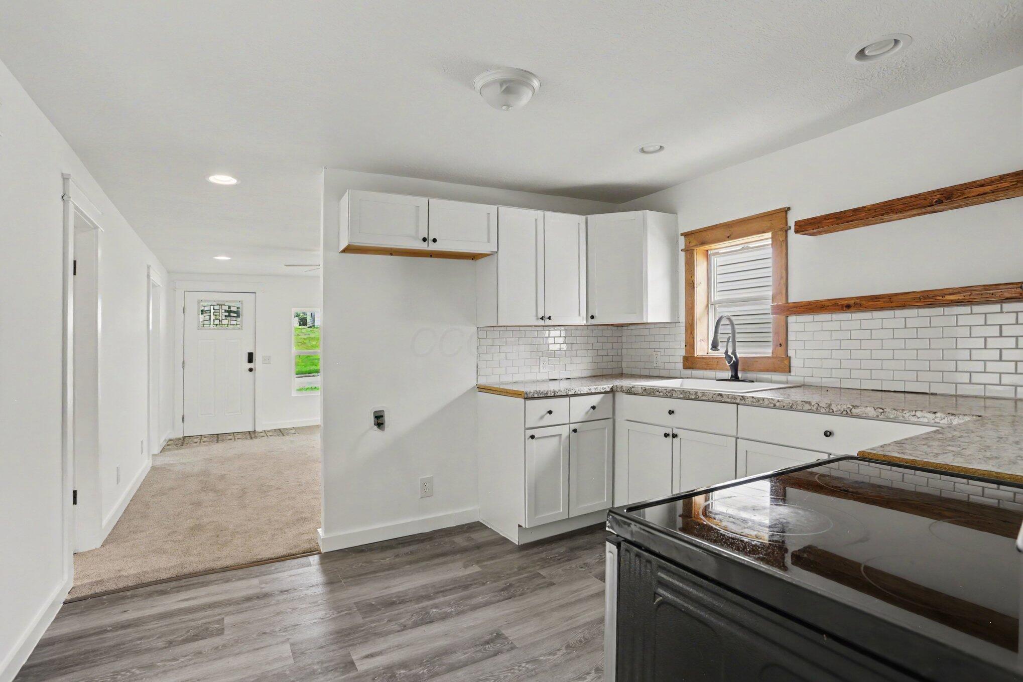 7 E Vine Street Property Photo 7